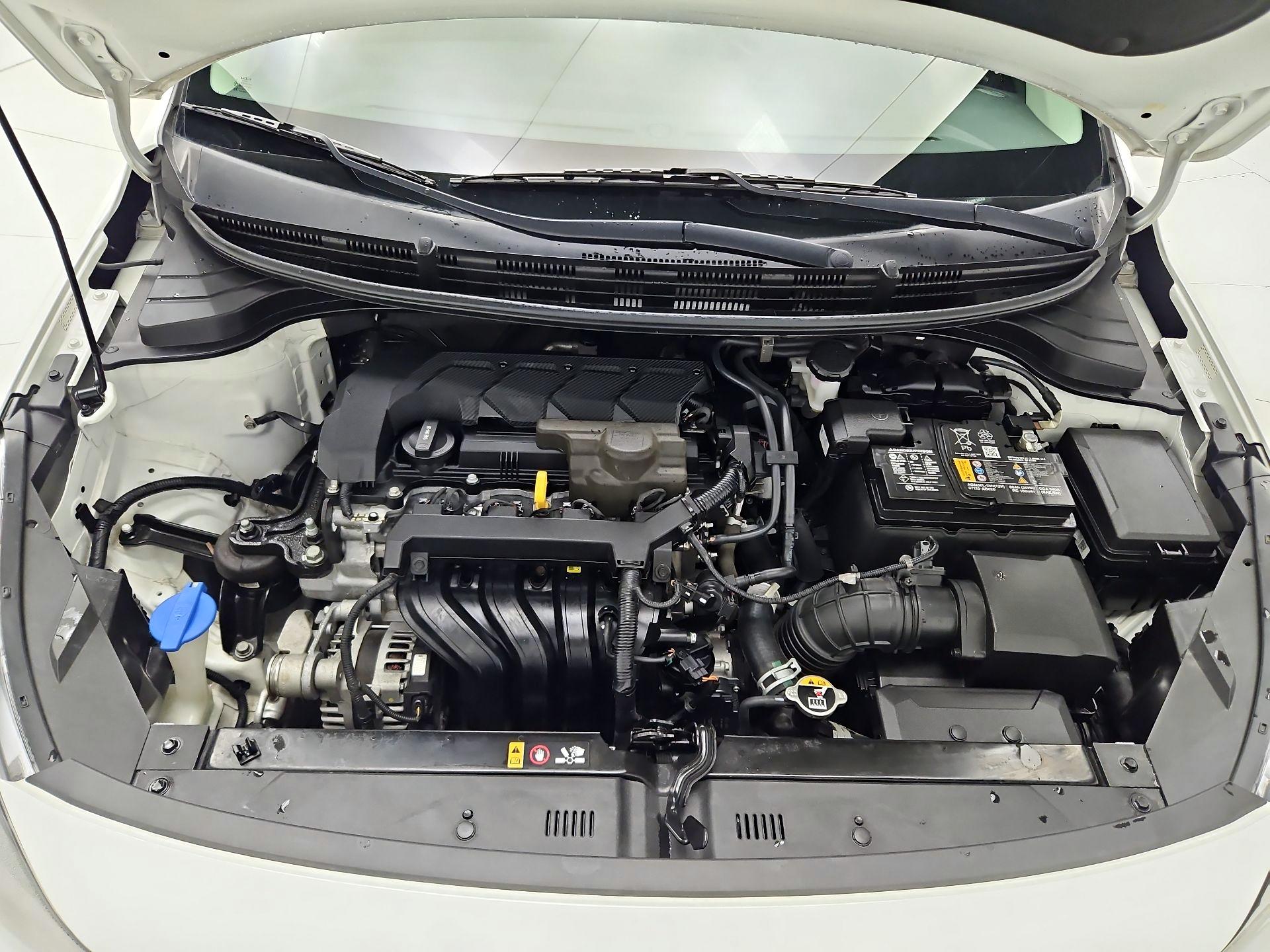 Thumbnail: 2022 Kia Rio - 19