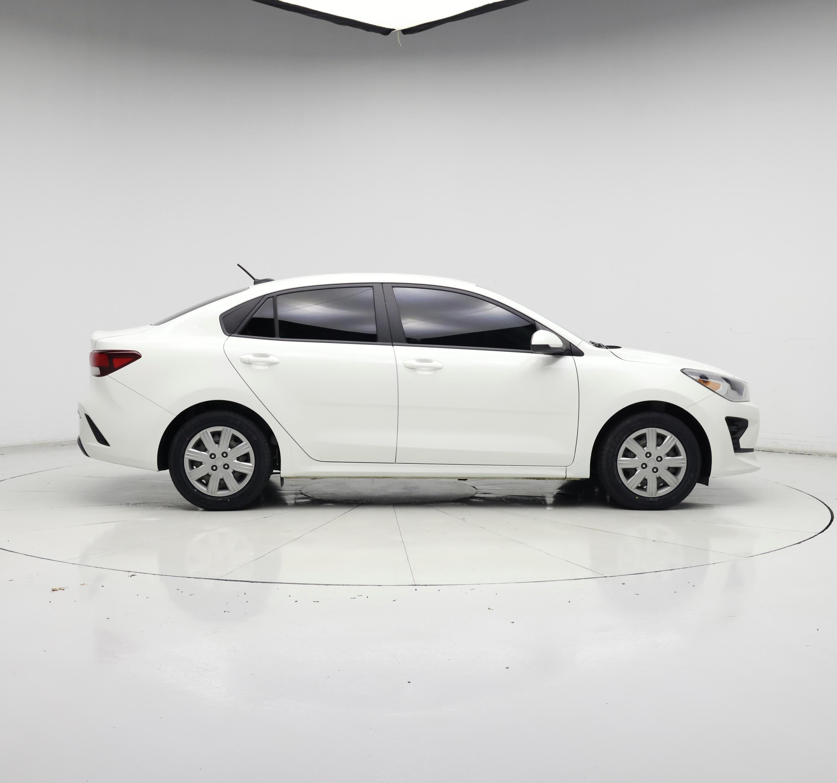 Thumbnail: 2022 Kia Rio - 7