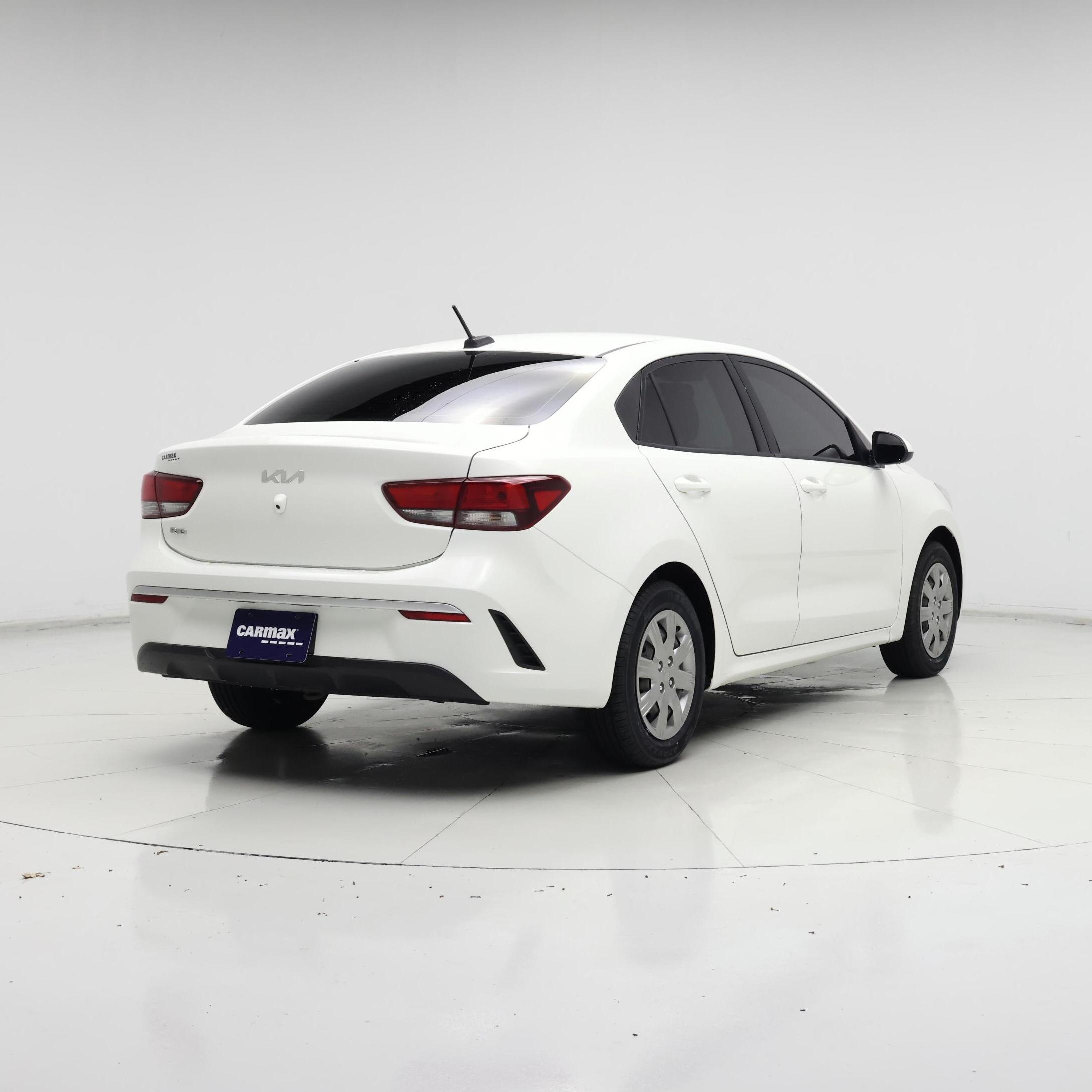 Thumbnail: 2022 Kia Rio - 8