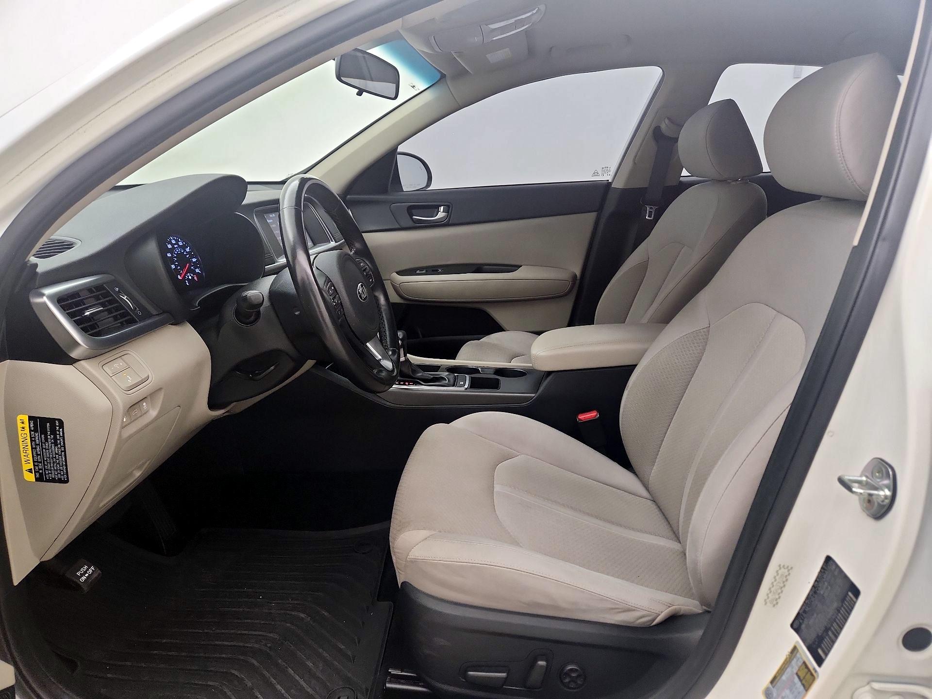 Thumbnail: 2017 Kia Optima - 11