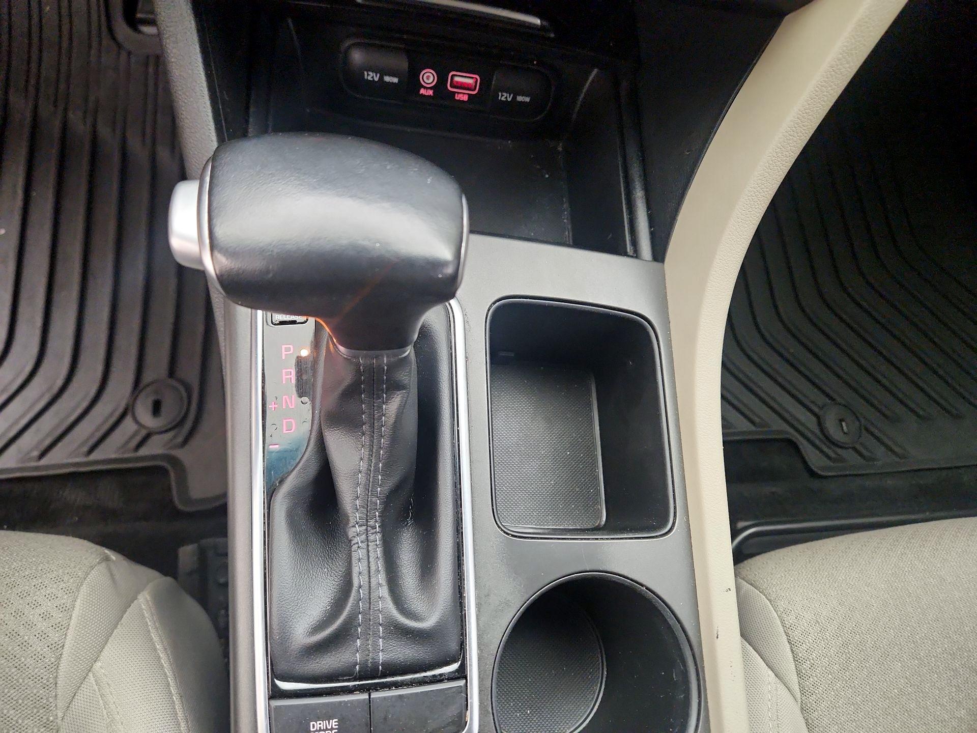 Thumbnail: 2017 Kia Optima - 17