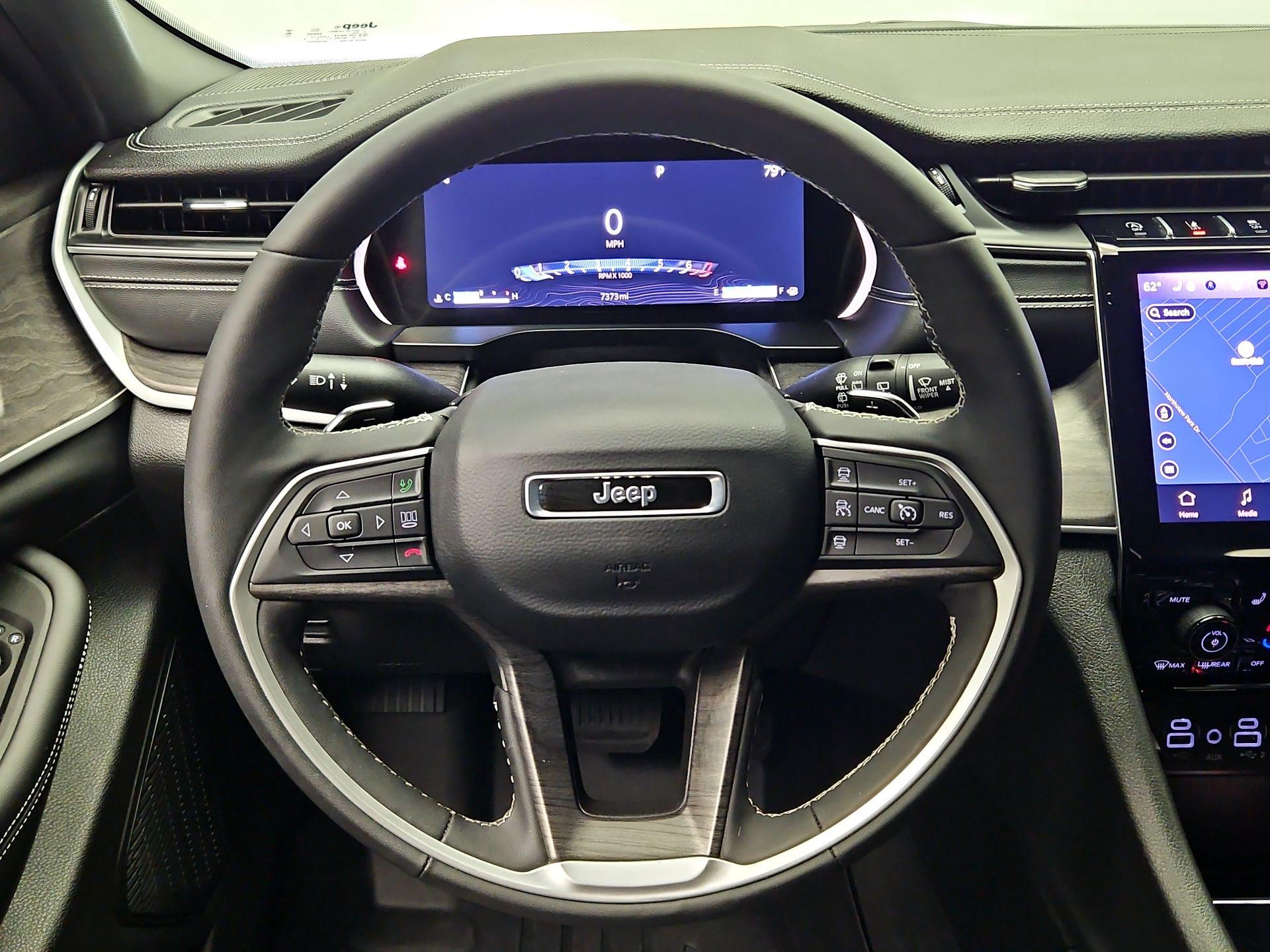 Thumbnail: 2025 Jeep Grand Cherokee - 10