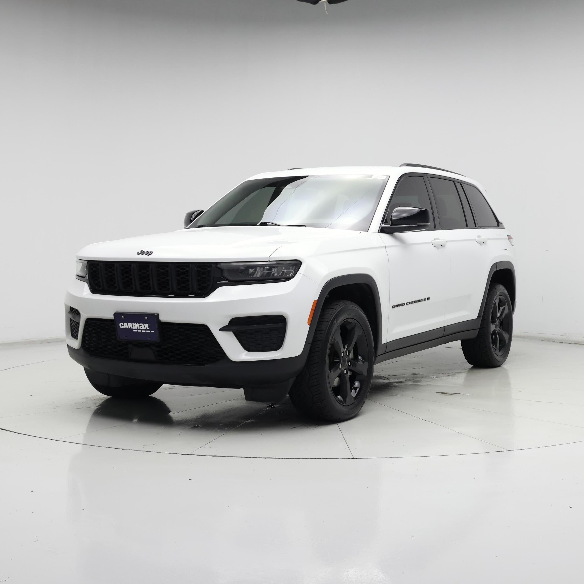 Thumbnail: 2022 Jeep Grand Cherokee - 4