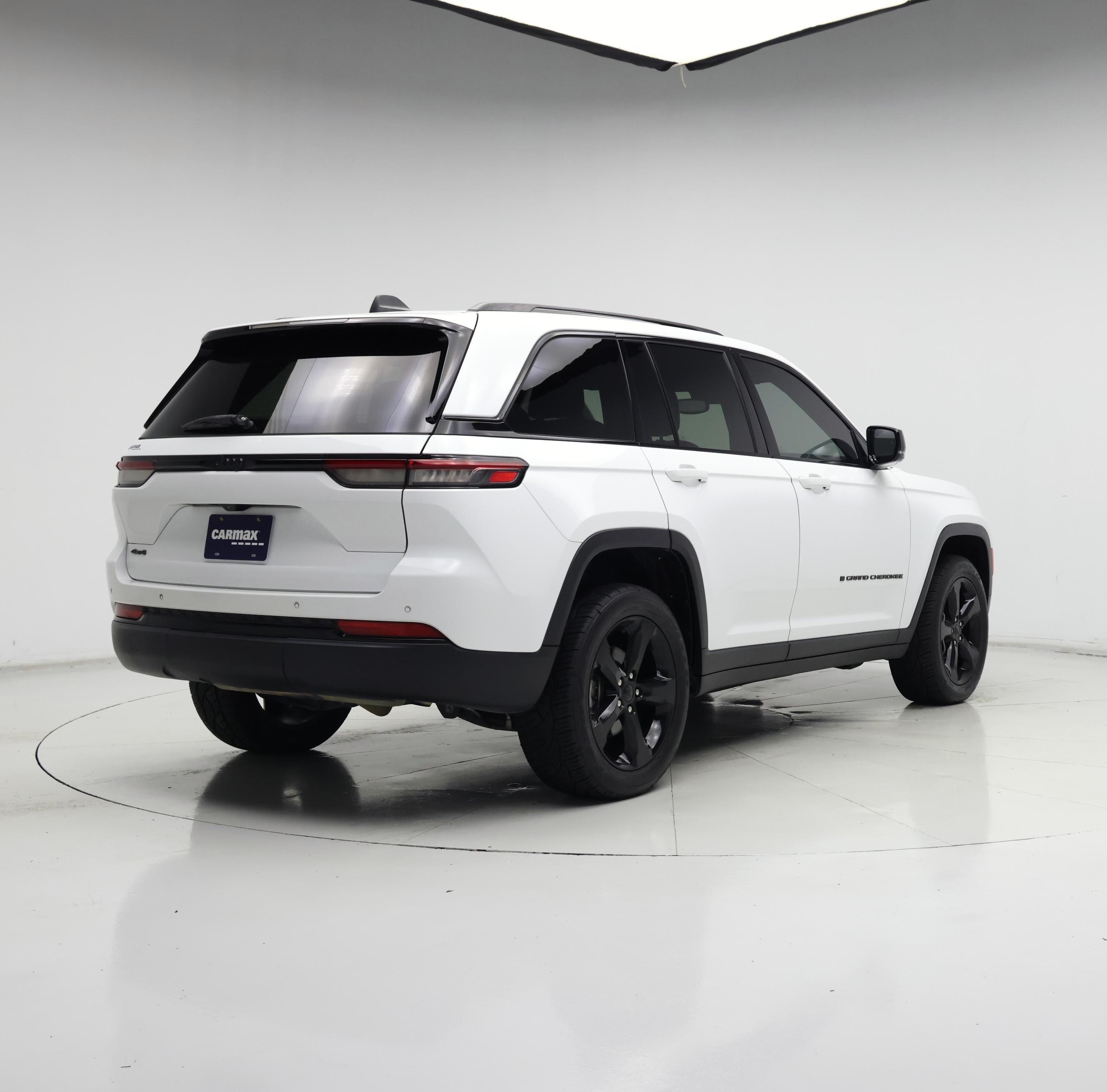 Thumbnail: 2022 Jeep Grand Cherokee - 8