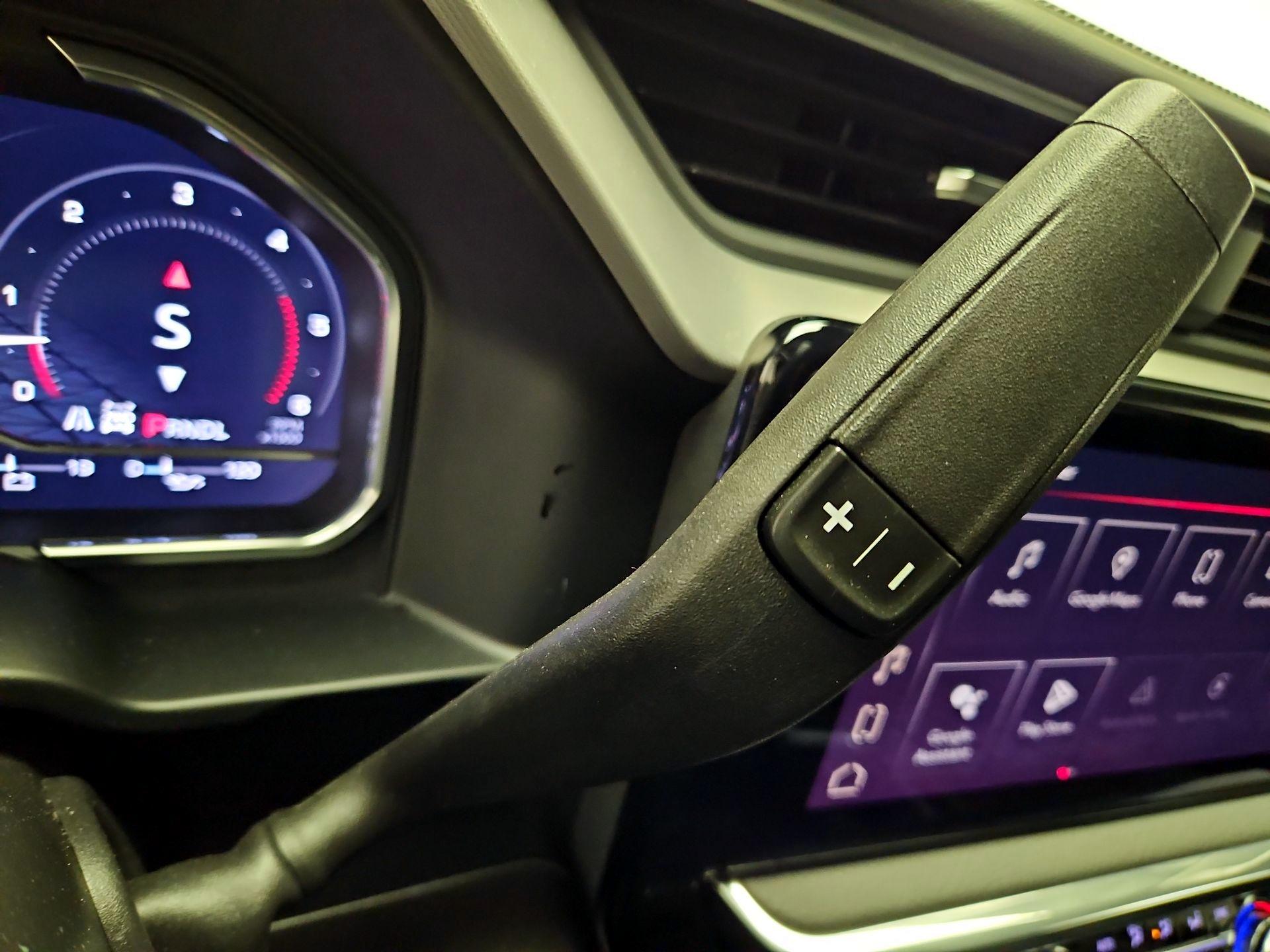 Thumbnail: 2024 GMC Sierra 2500 - 17