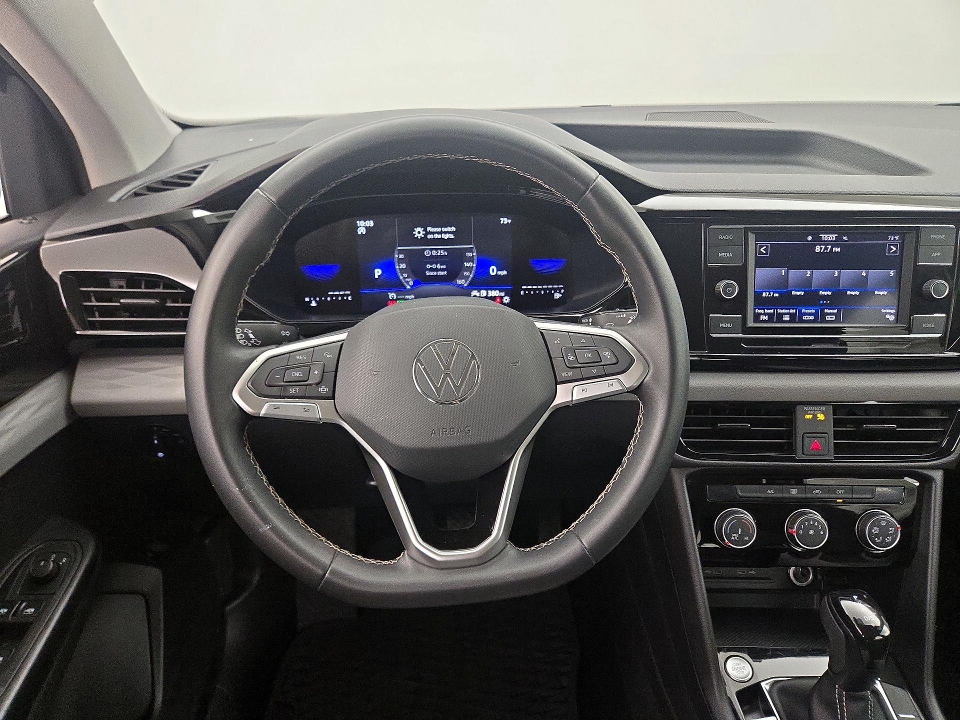 Thumbnail: 2023 Volkswagen Taos - 10