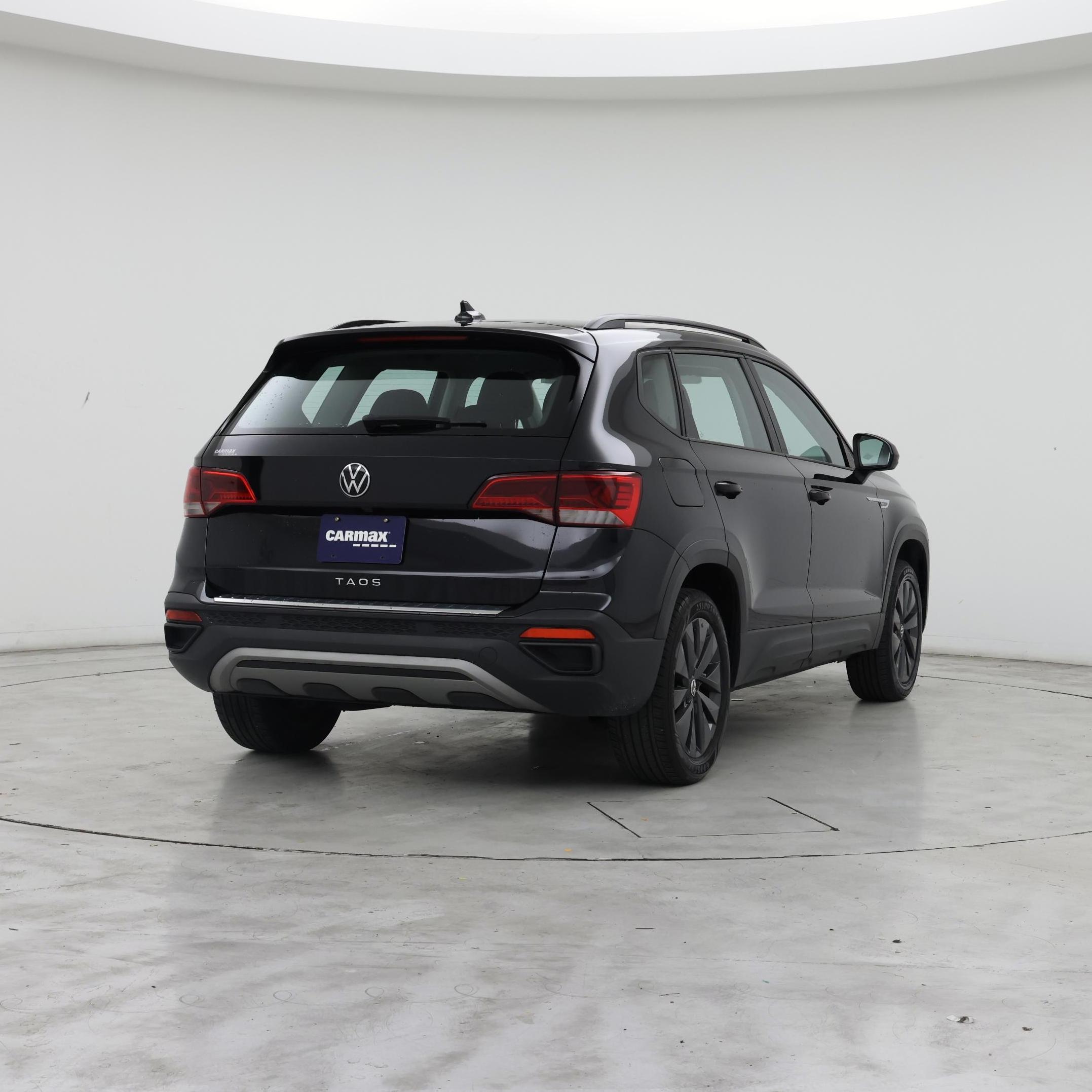 Thumbnail: 2023 Volkswagen Taos - 8
