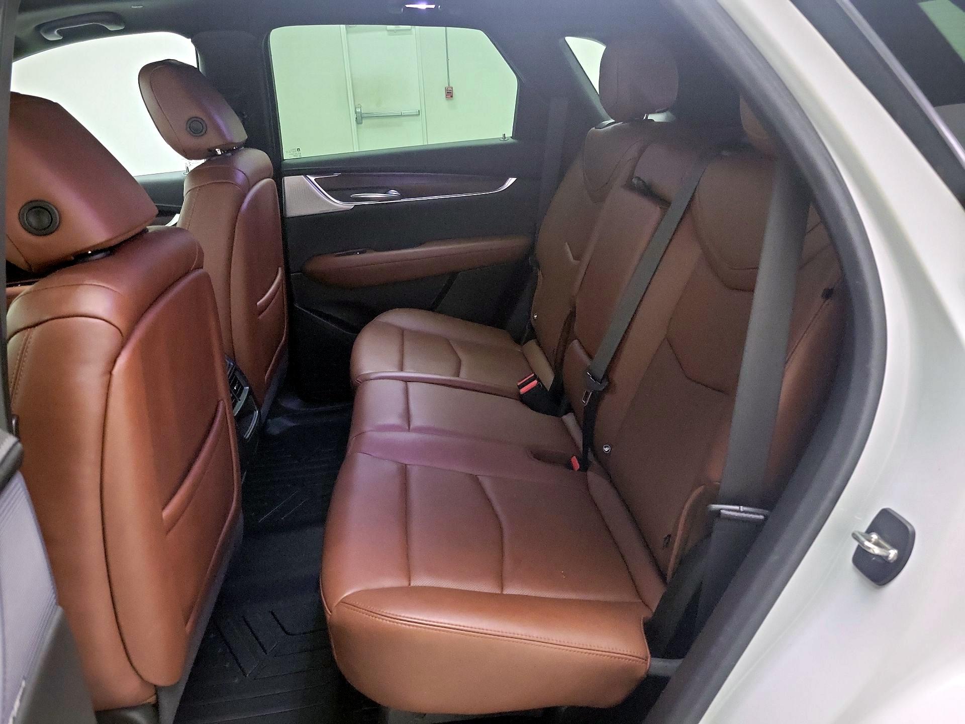 Thumbnail: 2023 Cadillac XT5 - 20