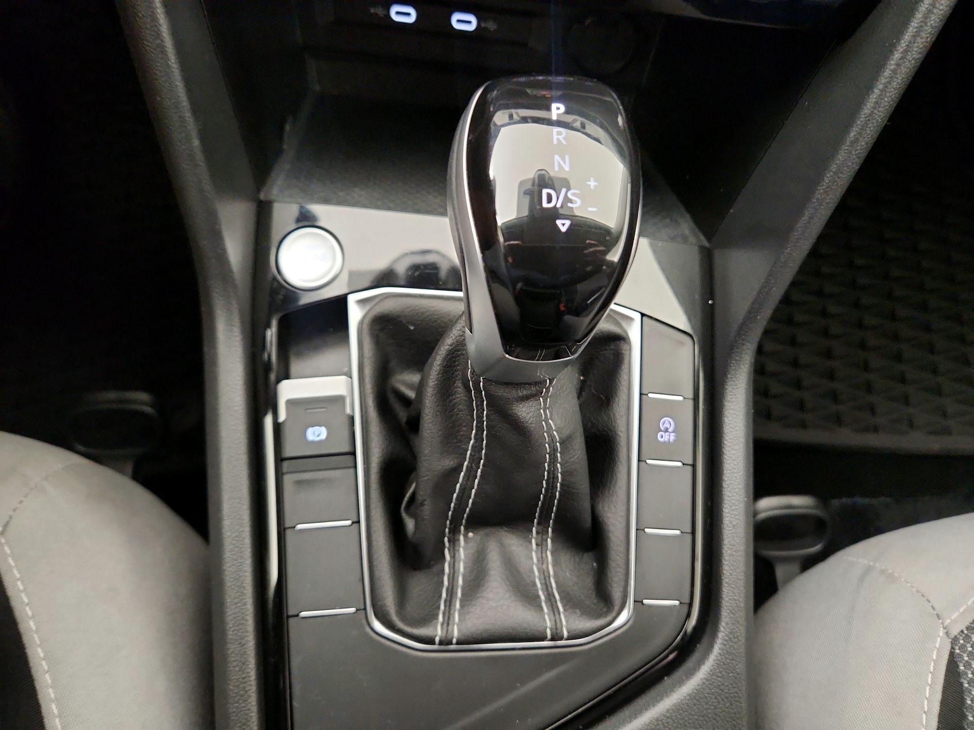 Thumbnail: 2024 Volkswagen Taos - 15