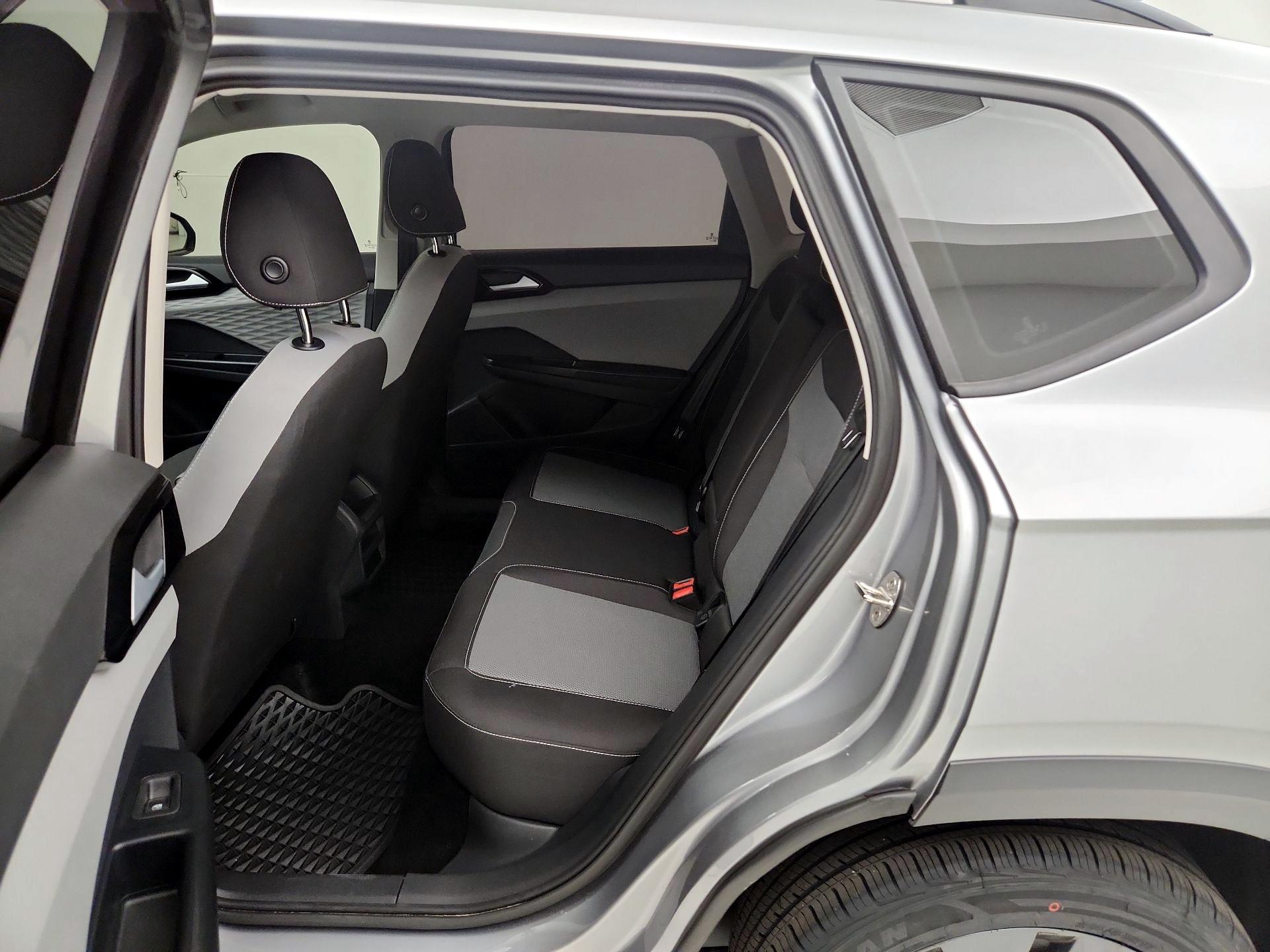 Thumbnail: 2024 Volkswagen Taos - 17
