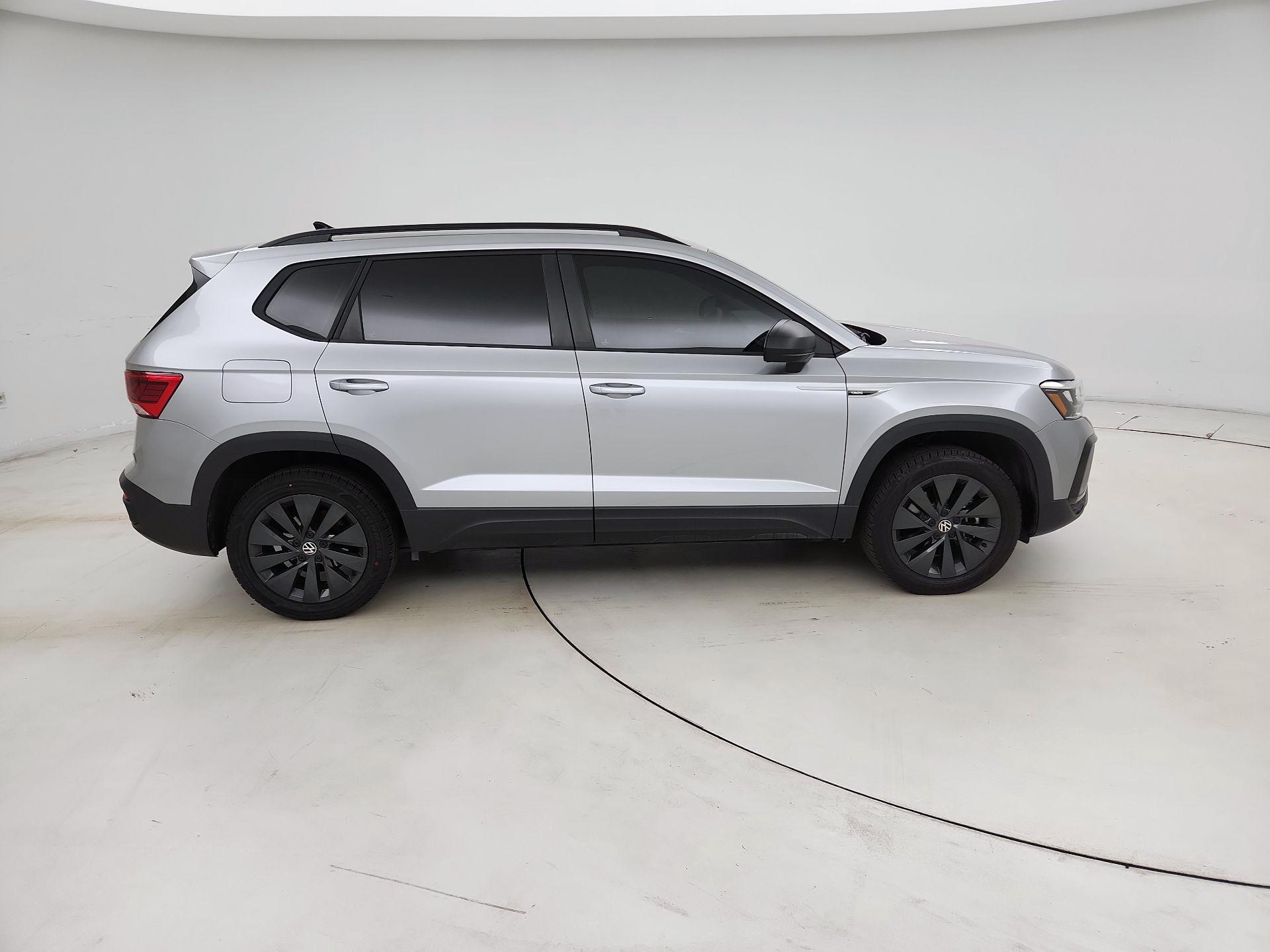 Thumbnail: 2024 Volkswagen Taos - 4