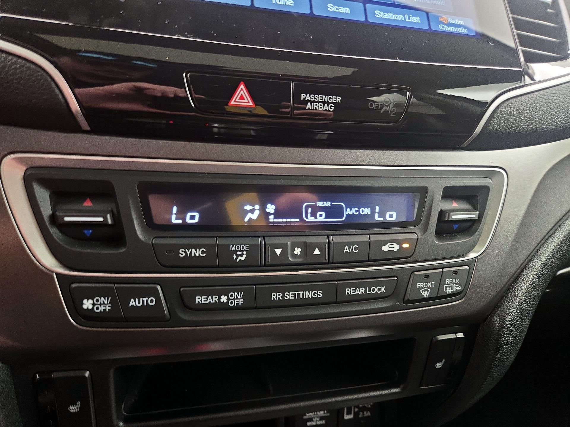 Thumbnail: 2021 Honda Pilot - 16