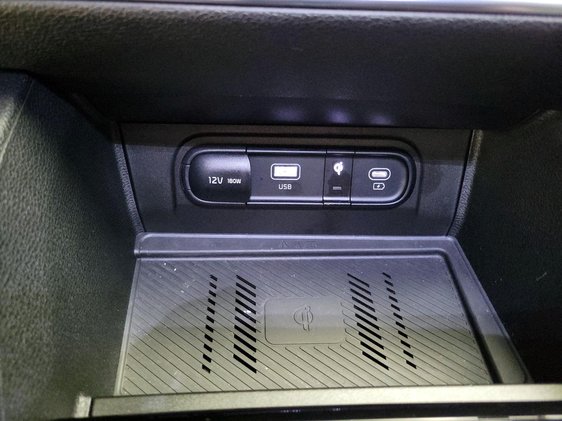 Thumbnail: 2023 Kia Sportage - 19