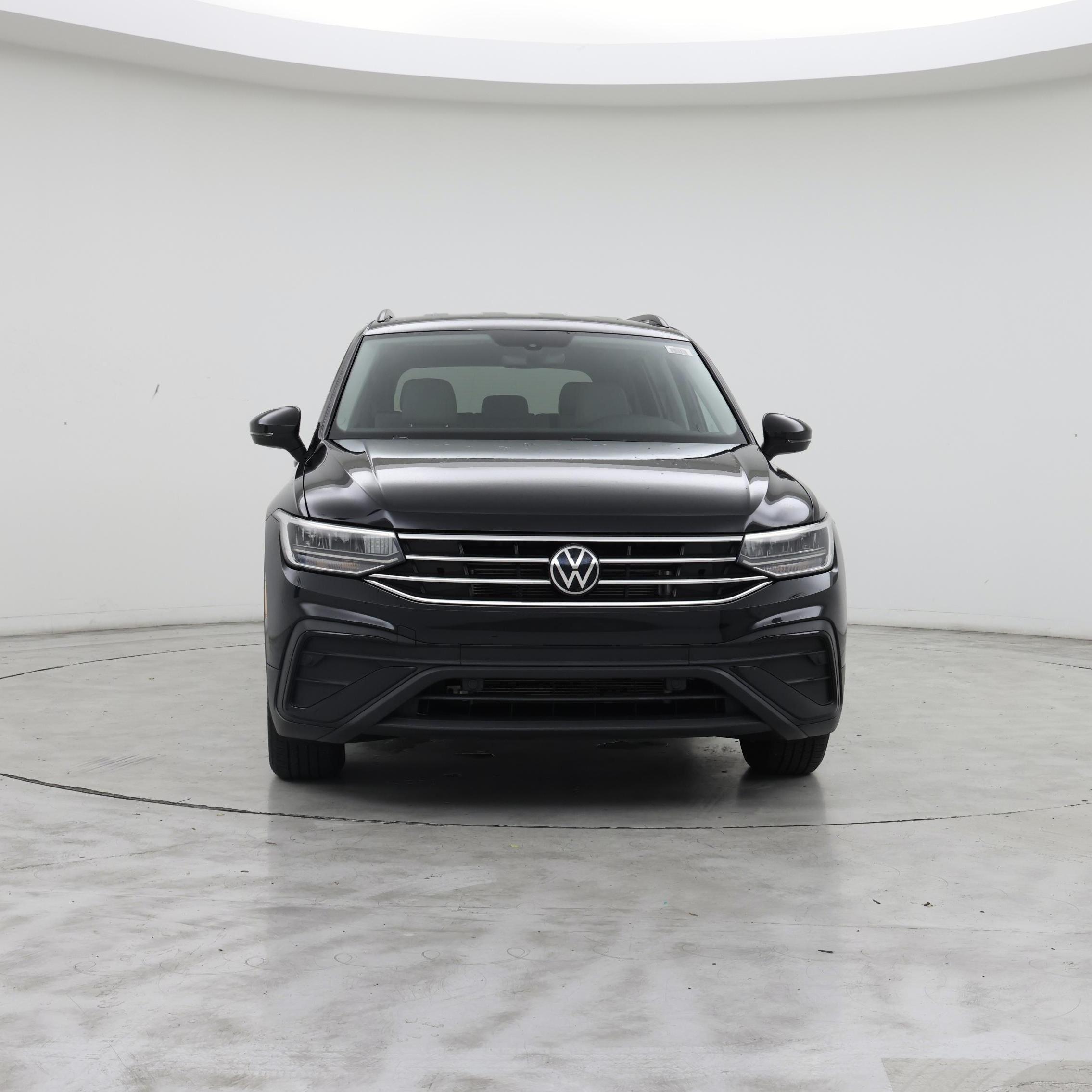 Thumbnail: 2023 Volkswagen Tiguan - 5