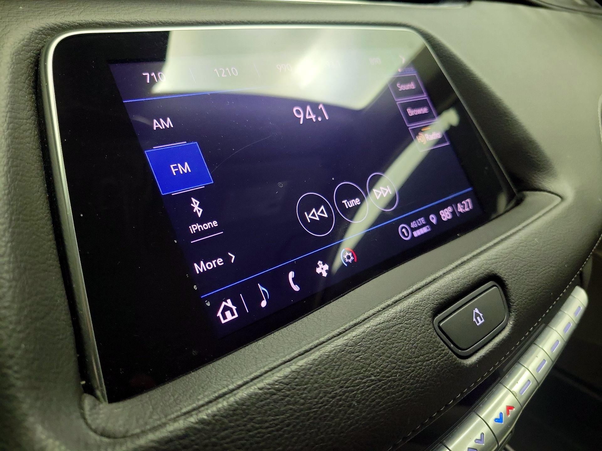 Thumbnail: 2023 Cadillac XT4 - 15