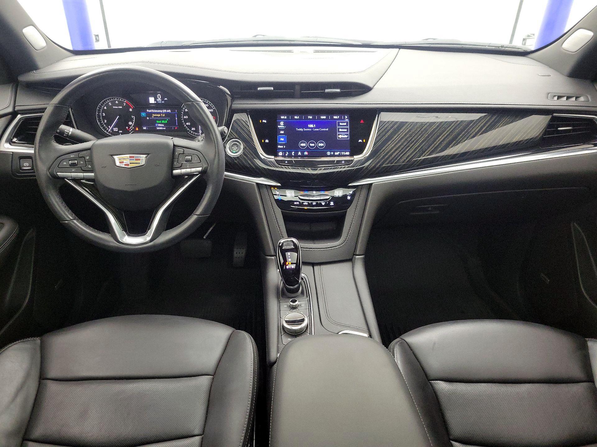 Thumbnail: 2023 Cadillac XT6 - 9