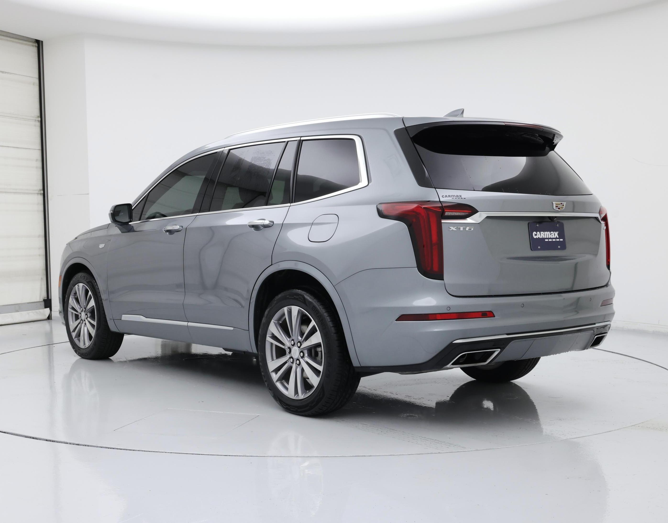 Thumbnail: 2023 Cadillac XT6 - 2