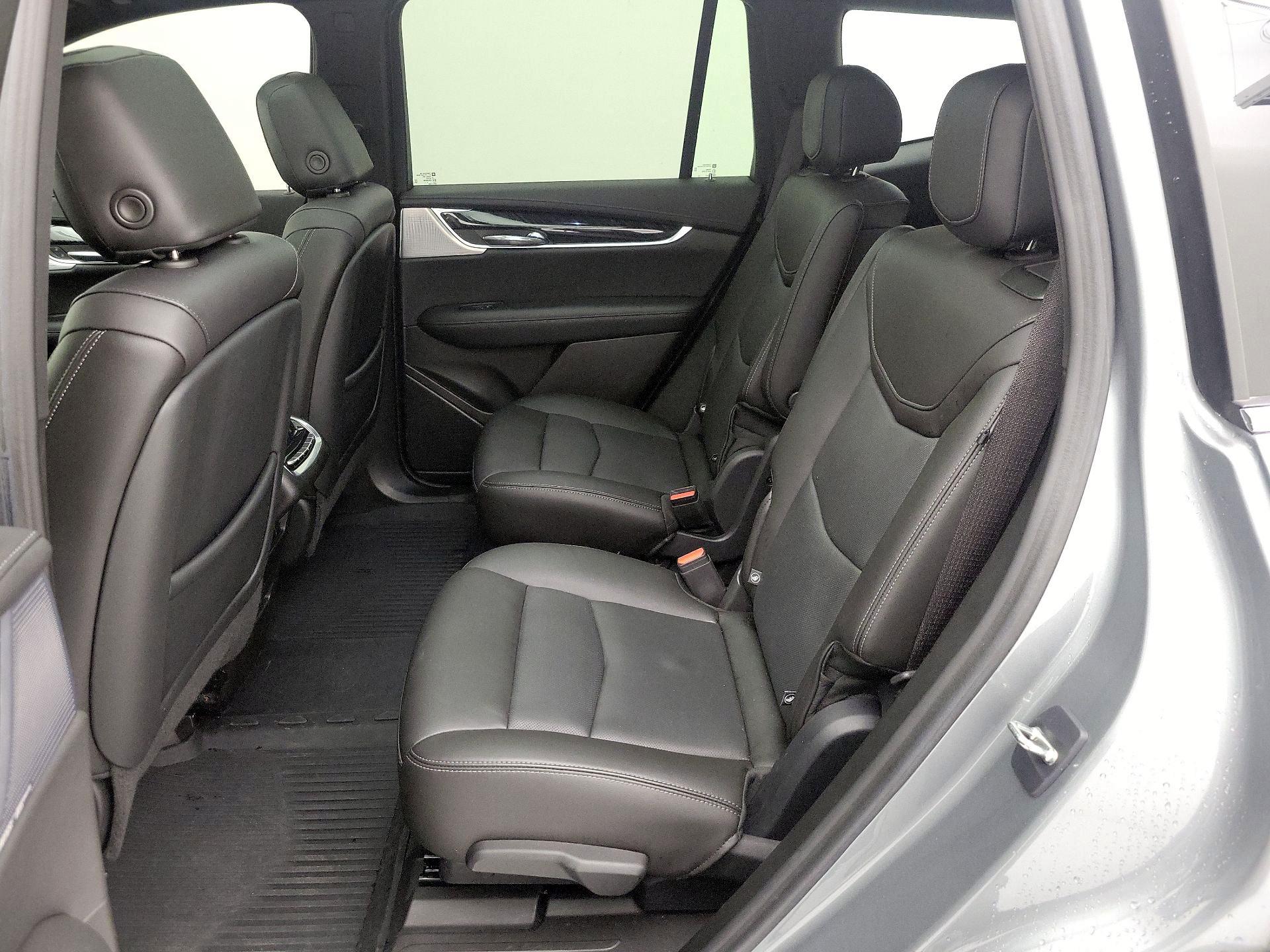 Thumbnail: 2023 Cadillac XT6 - 20