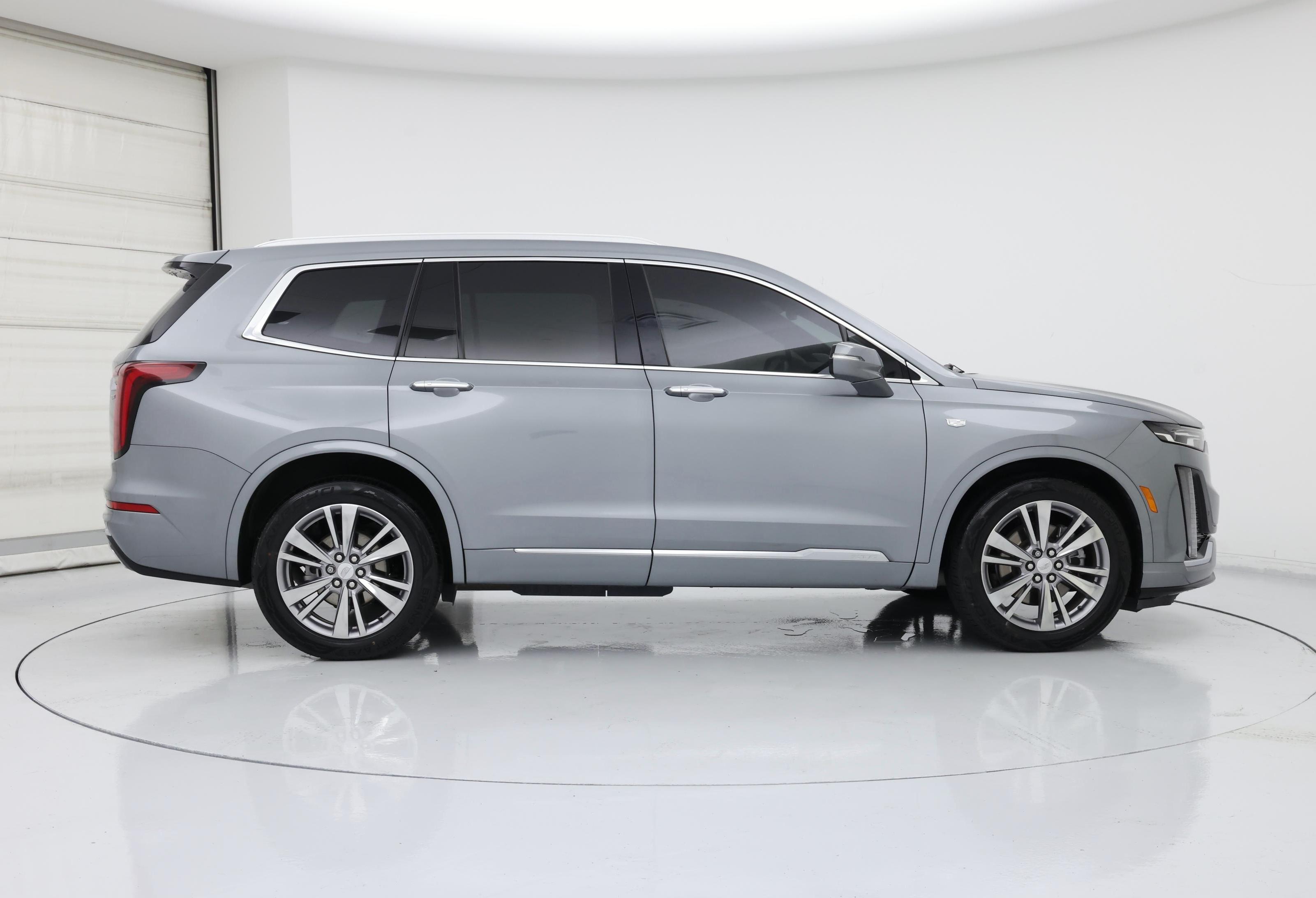 Thumbnail: 2023 Cadillac XT6 - 7