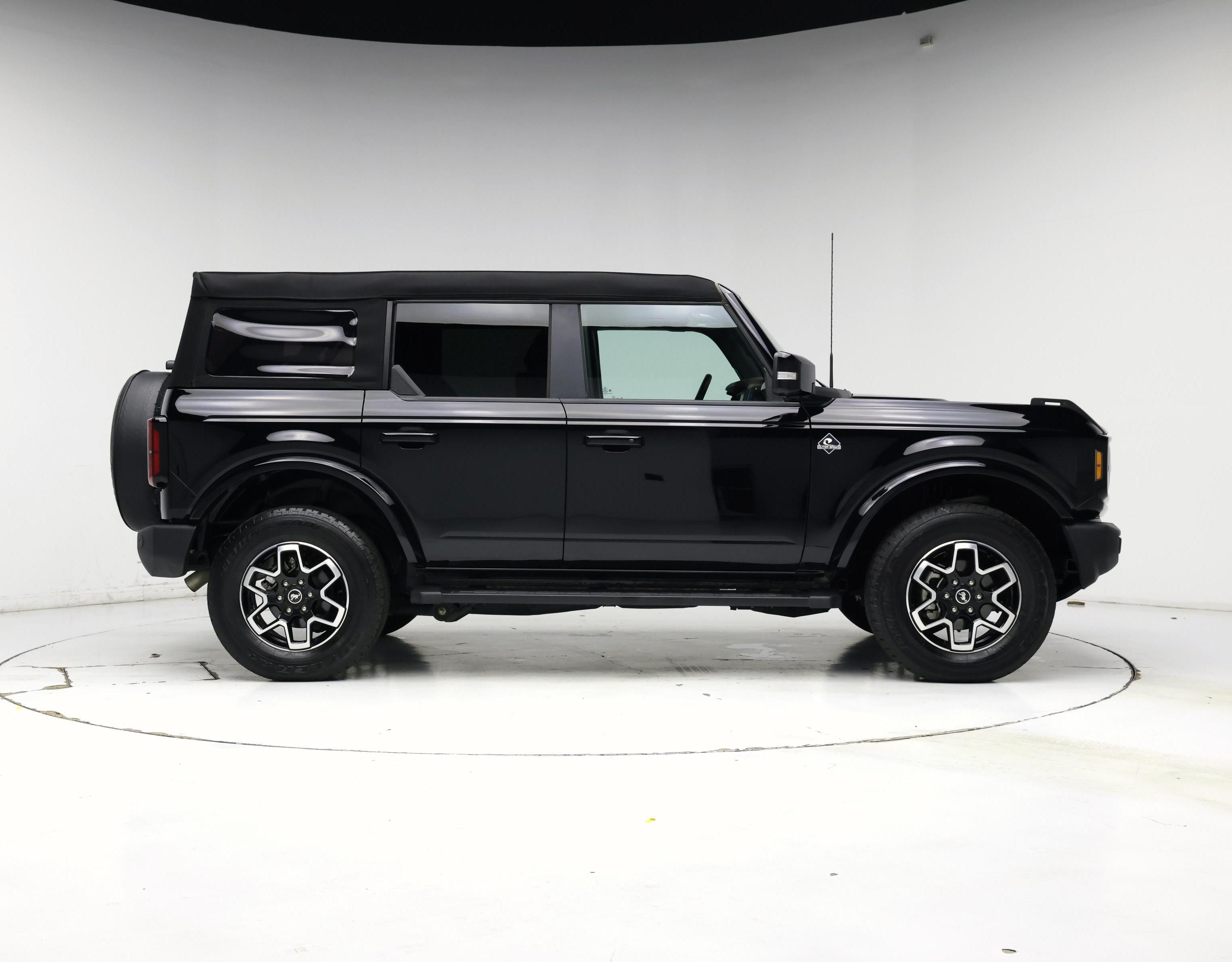Thumbnail: 2023 Ford Bronco - 7