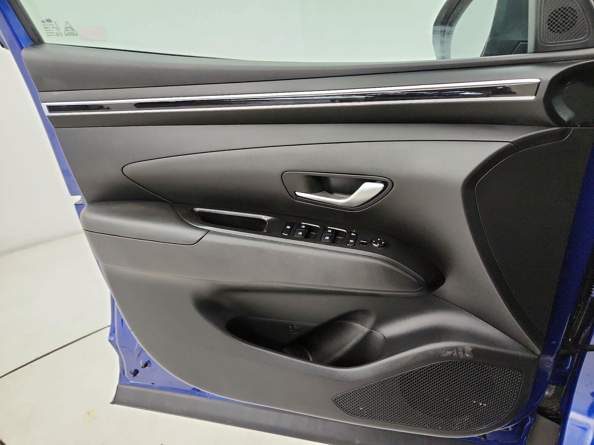 Thumbnail: 2022 Hyundai Tucson - 12