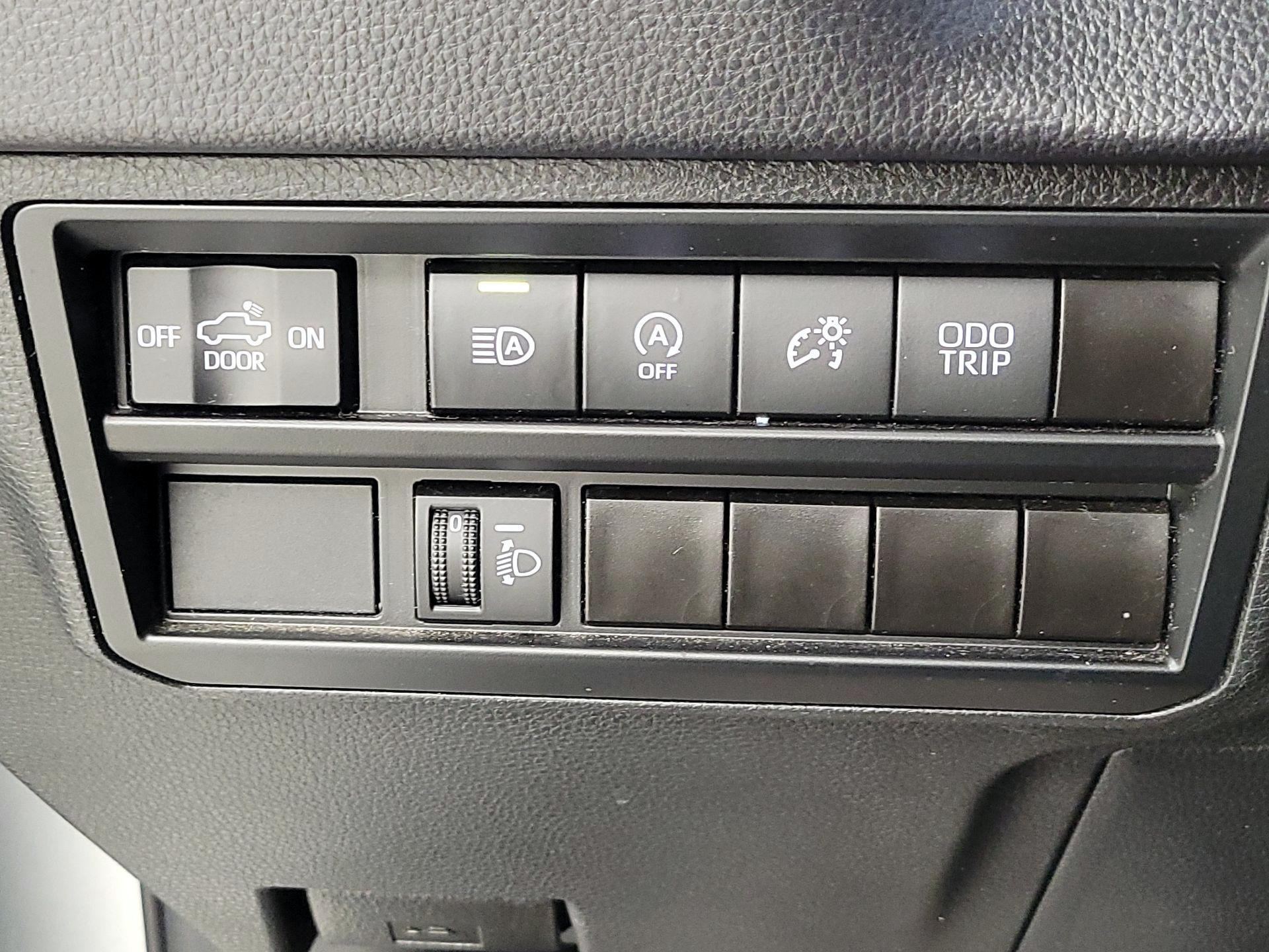 Thumbnail: 2023 Toyota Tundra - 13