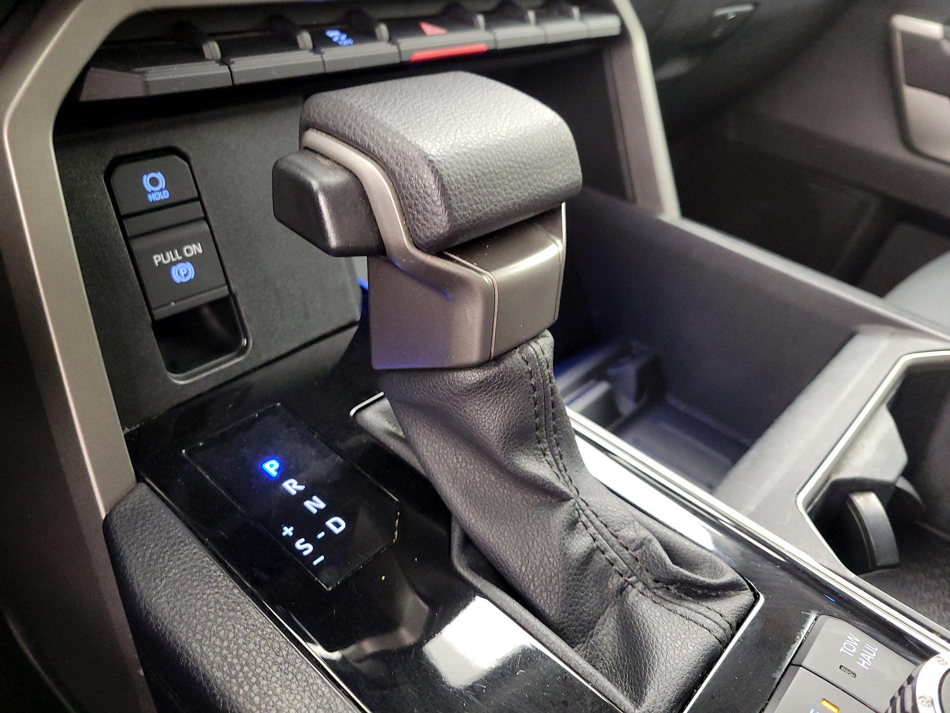 Thumbnail: 2023 Toyota Tundra - 17