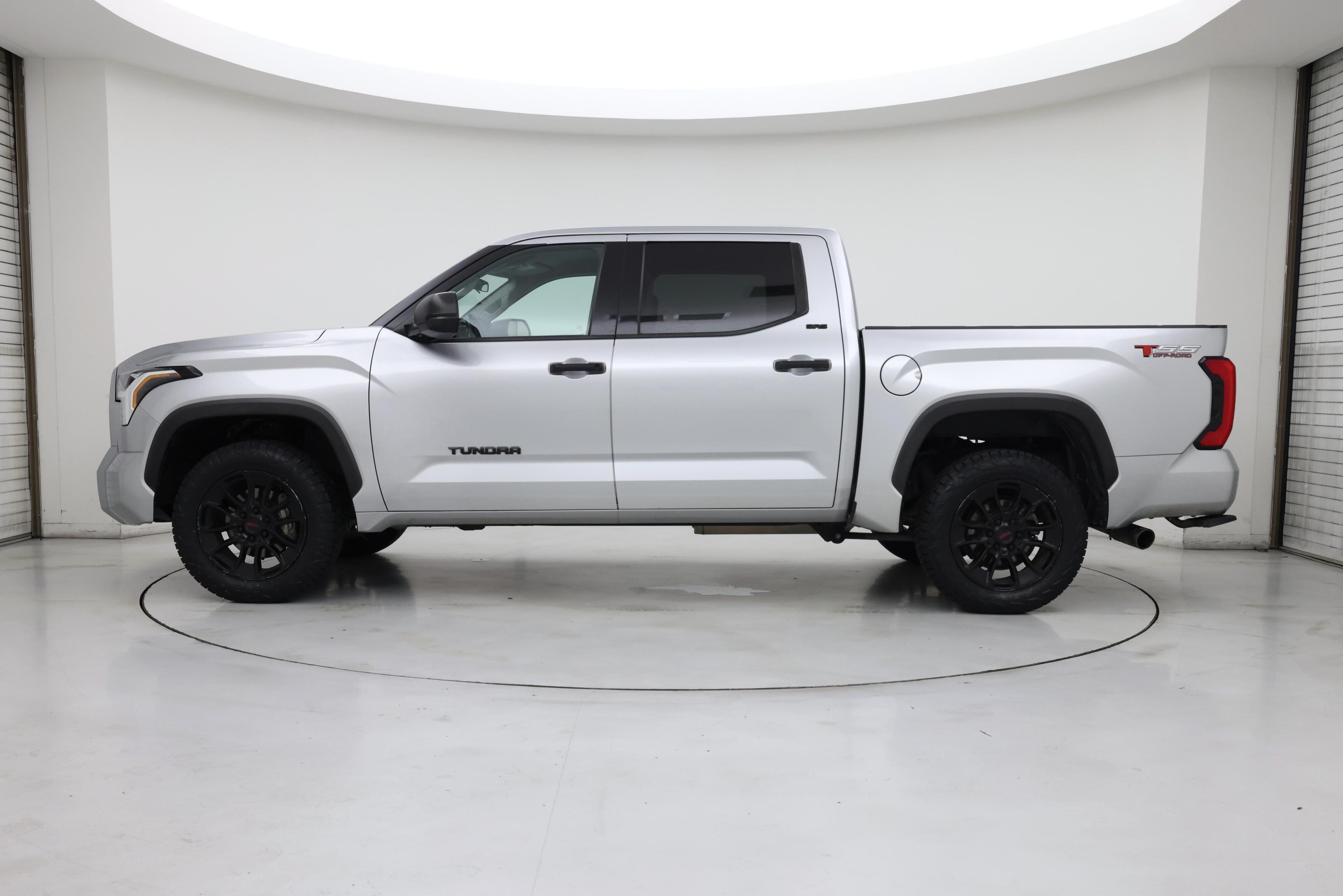 Thumbnail: 2023 Toyota Tundra - 3