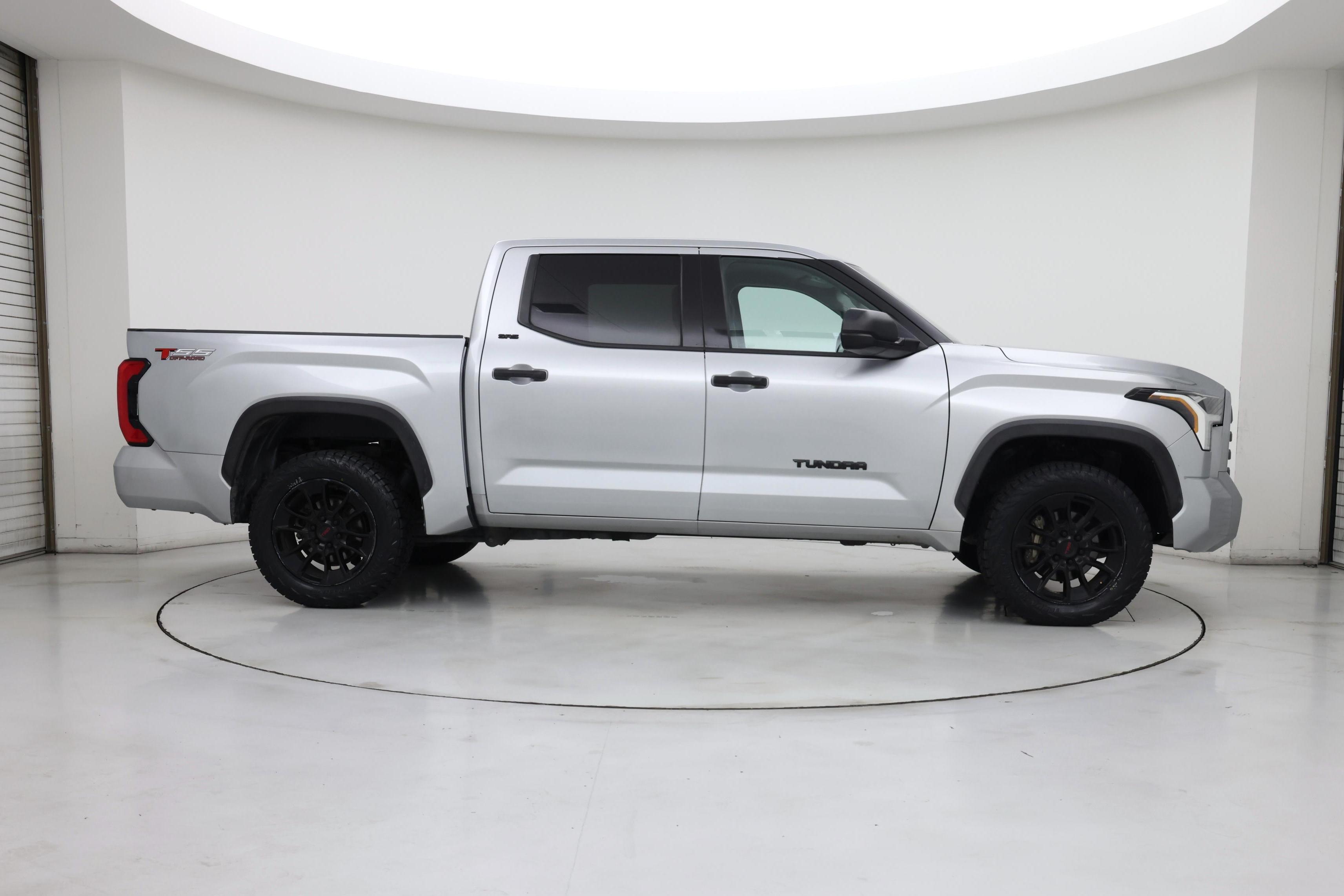 Thumbnail: 2023 Toyota Tundra - 7