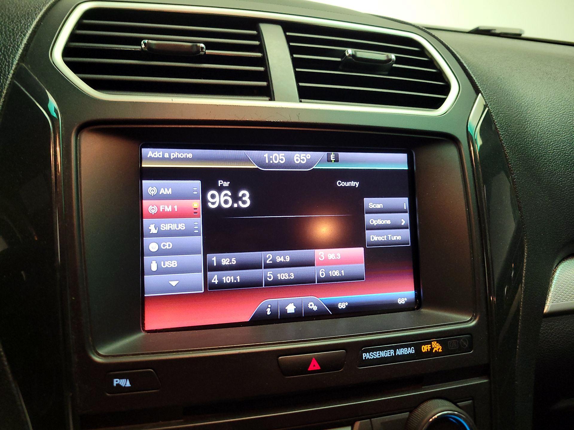 Thumbnail: 2016 Ford Explorer - 16