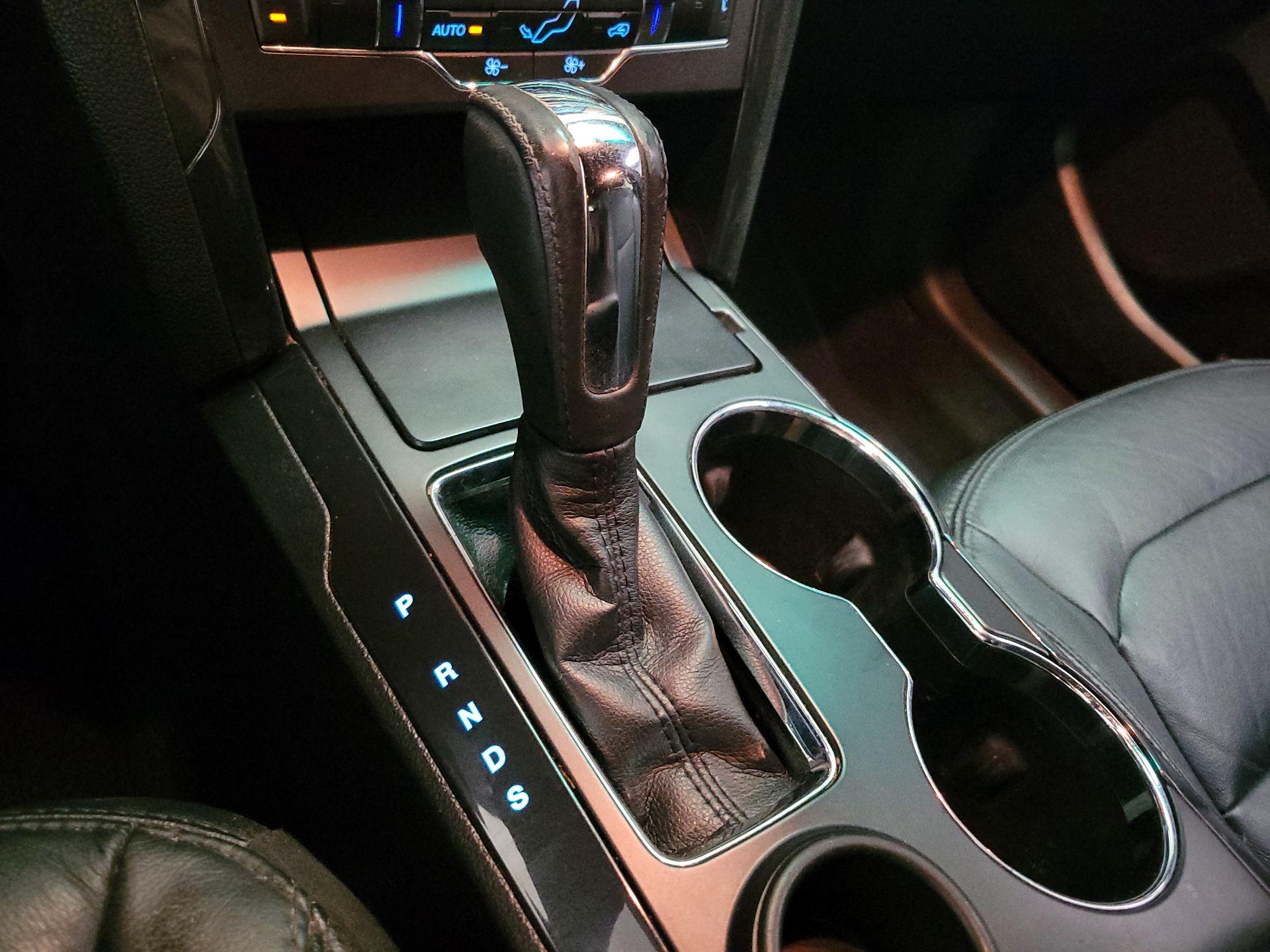 Thumbnail: 2016 Ford Explorer - 18