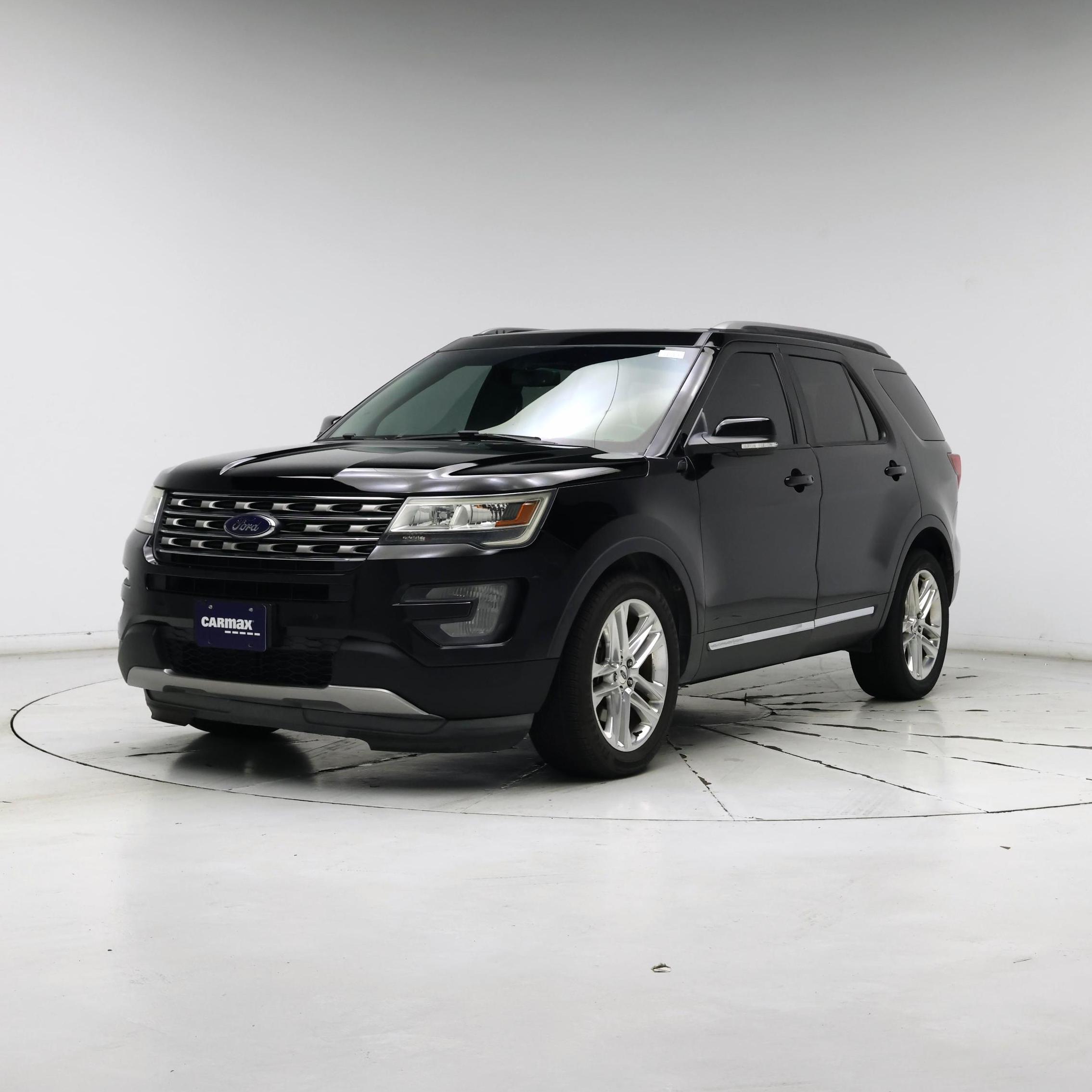 Thumbnail: 2016 Ford Explorer - 4