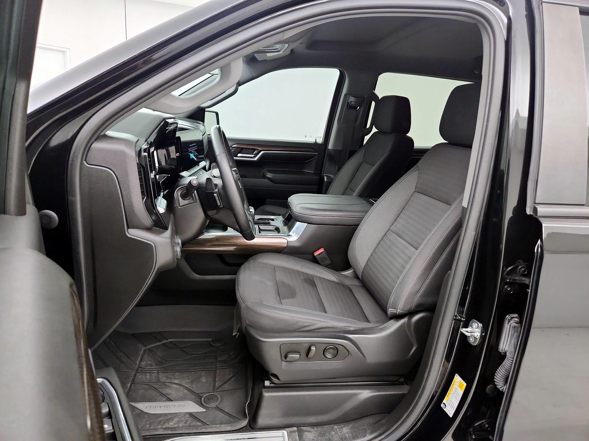 Thumbnail: 2023 Chevrolet Silverado 1500 - 9