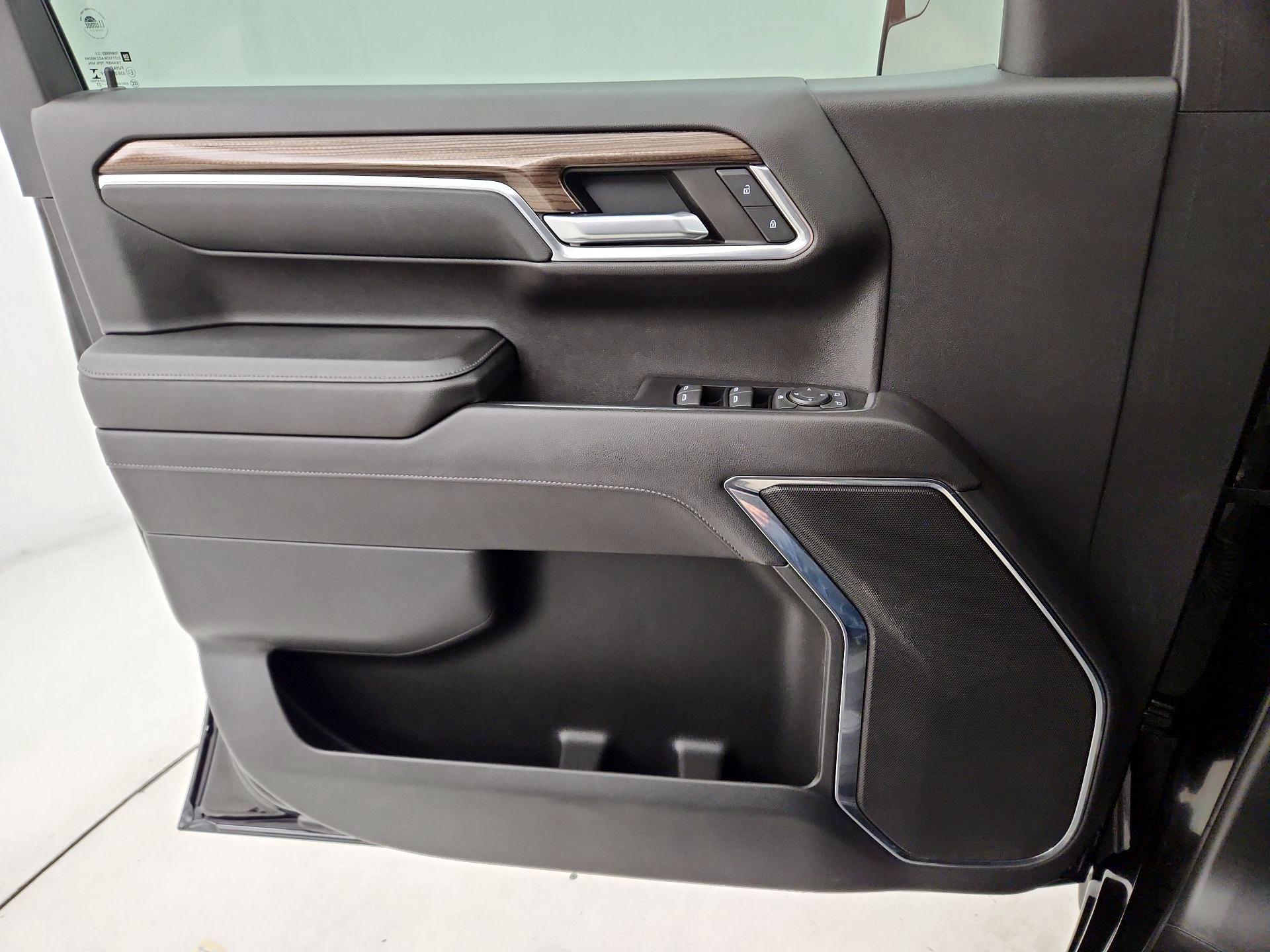 Thumbnail: 2023 Chevrolet Silverado 1500 - 10