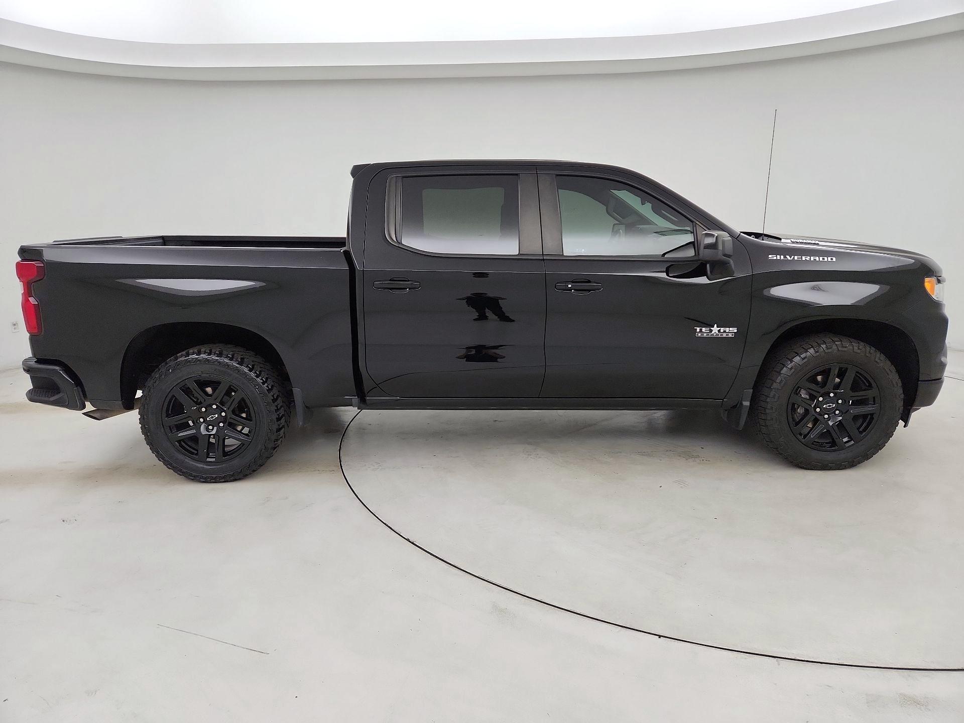 Thumbnail: 2023 Chevrolet Silverado 1500 - 4