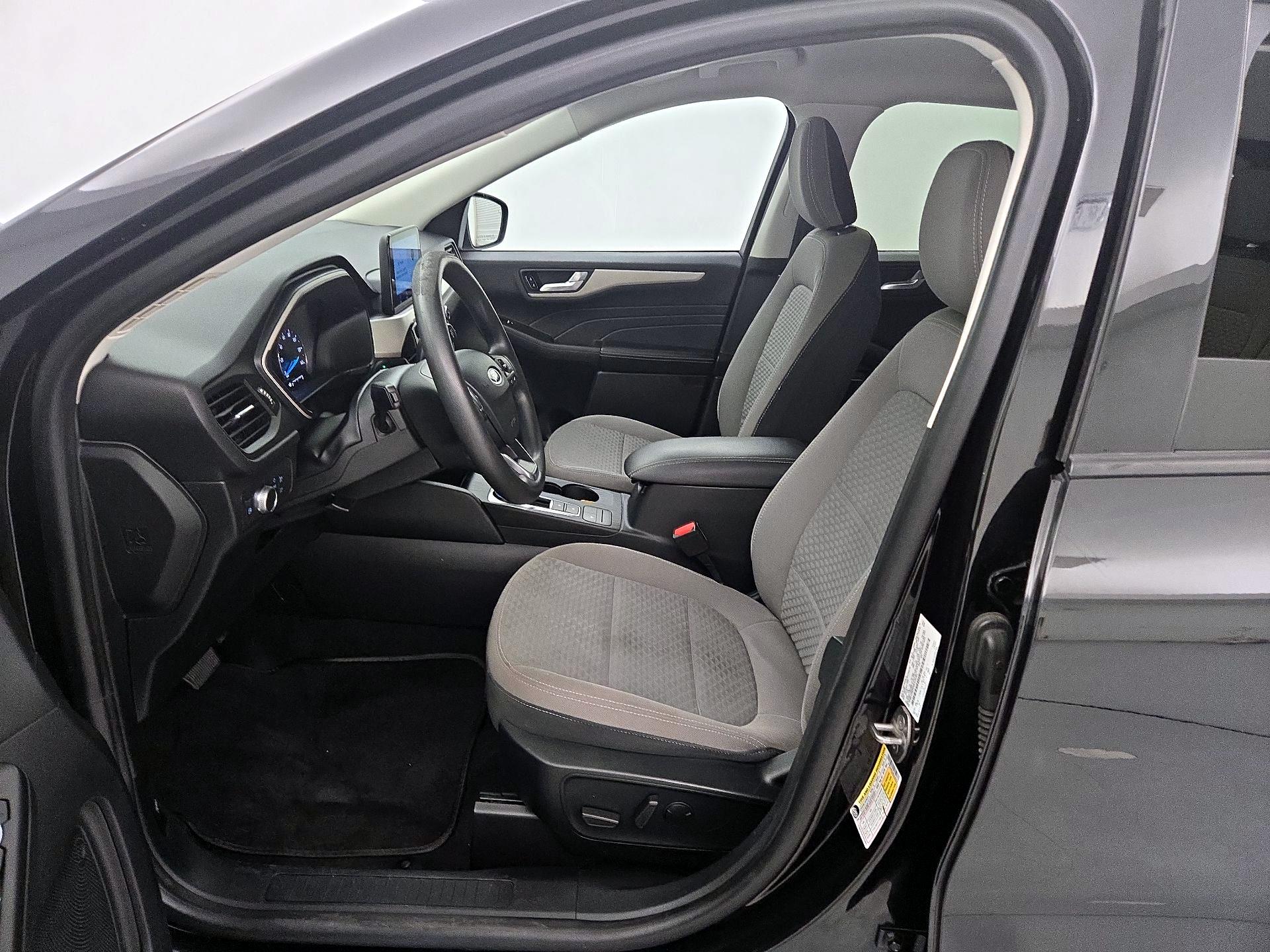 Thumbnail: 2021 Ford Escape - 11