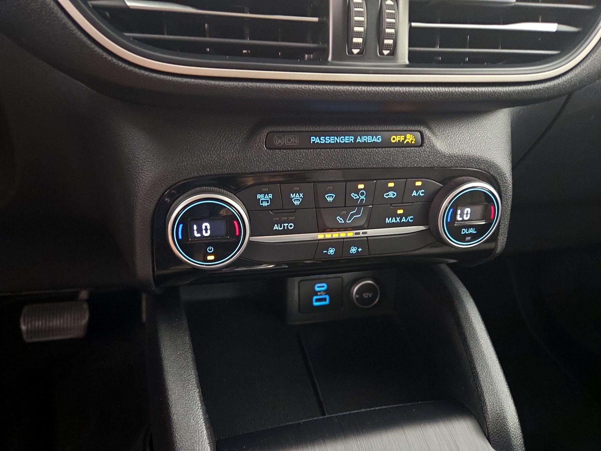 Thumbnail: 2021 Ford Escape - 16