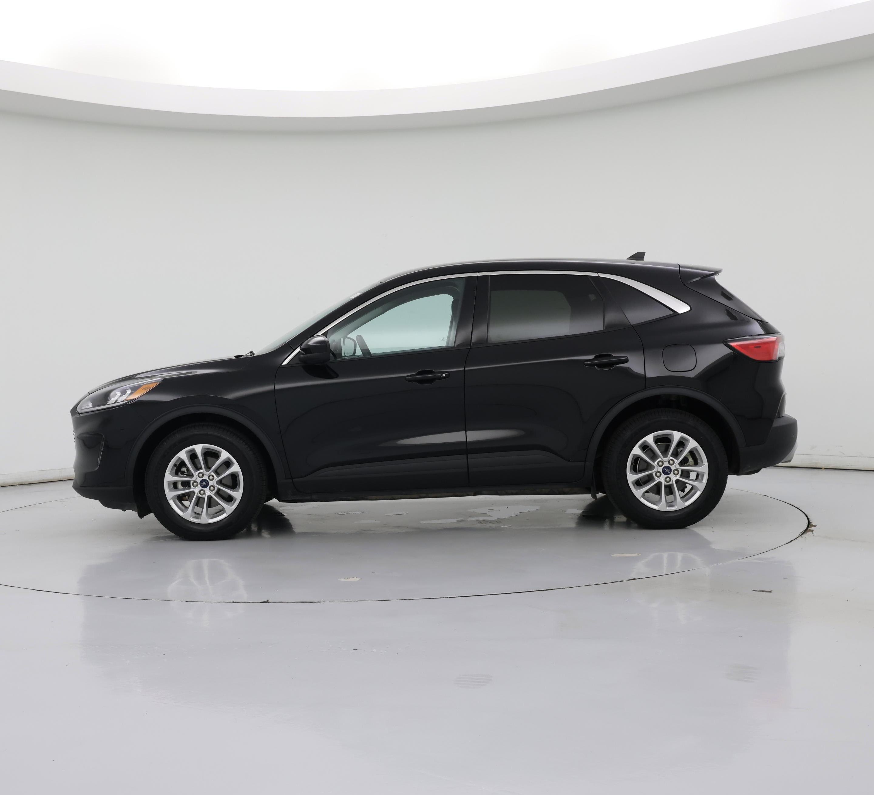 Thumbnail: 2021 Ford Escape - 3