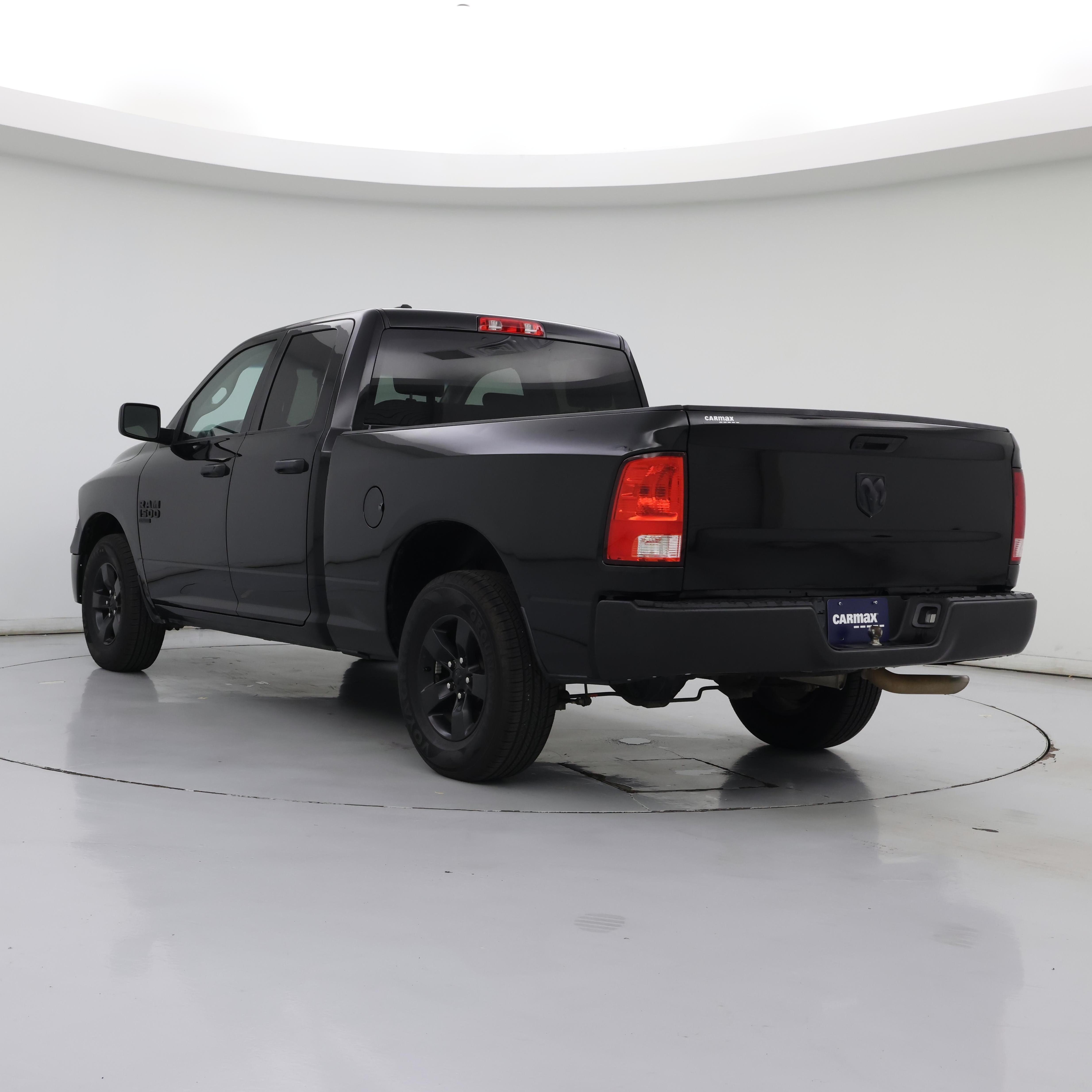 Thumbnail: 2022 RAM 1500 Classic - 2