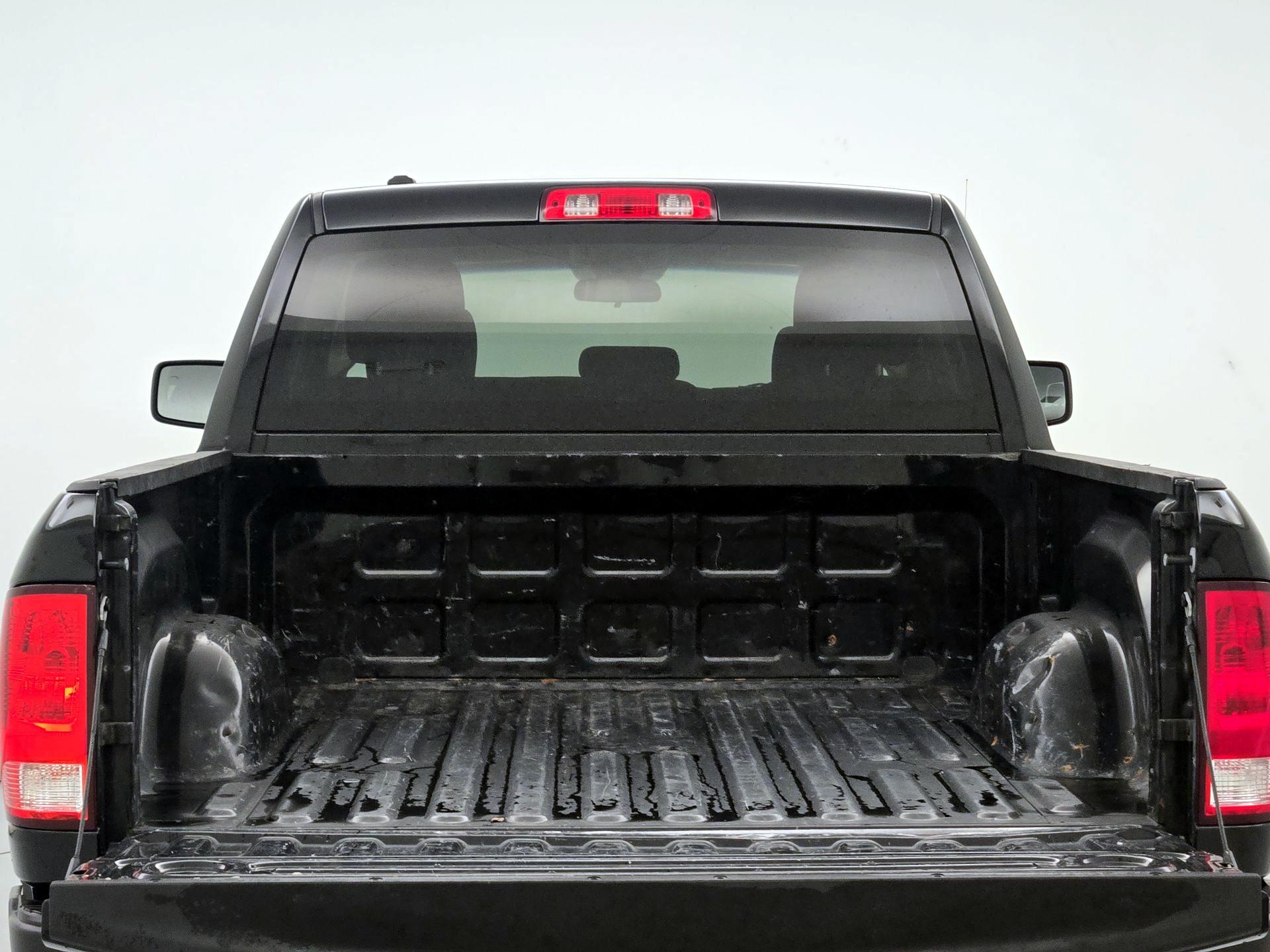 Thumbnail: 2022 RAM 1500 Classic - 20