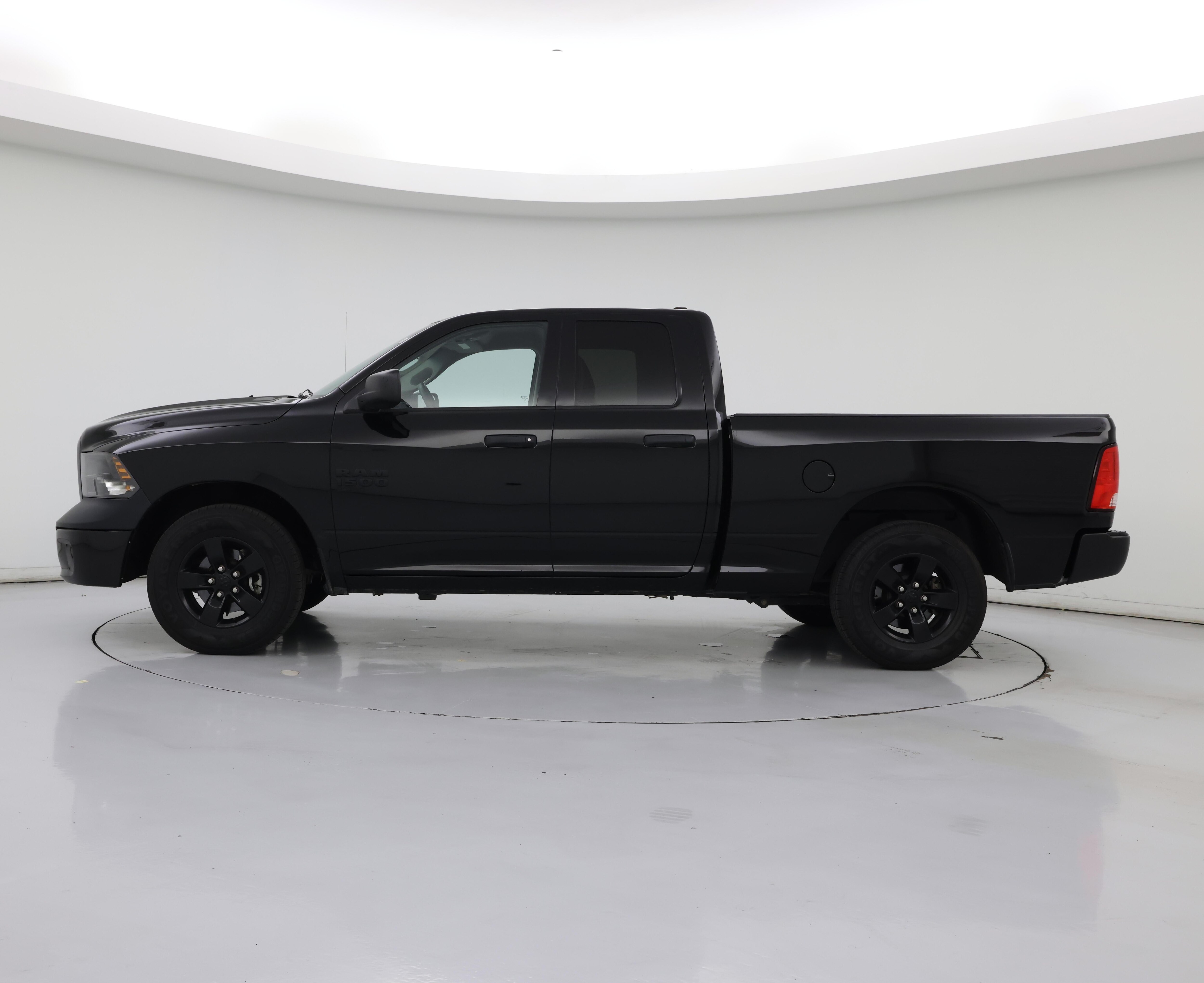 Thumbnail: 2022 RAM 1500 Classic - 3