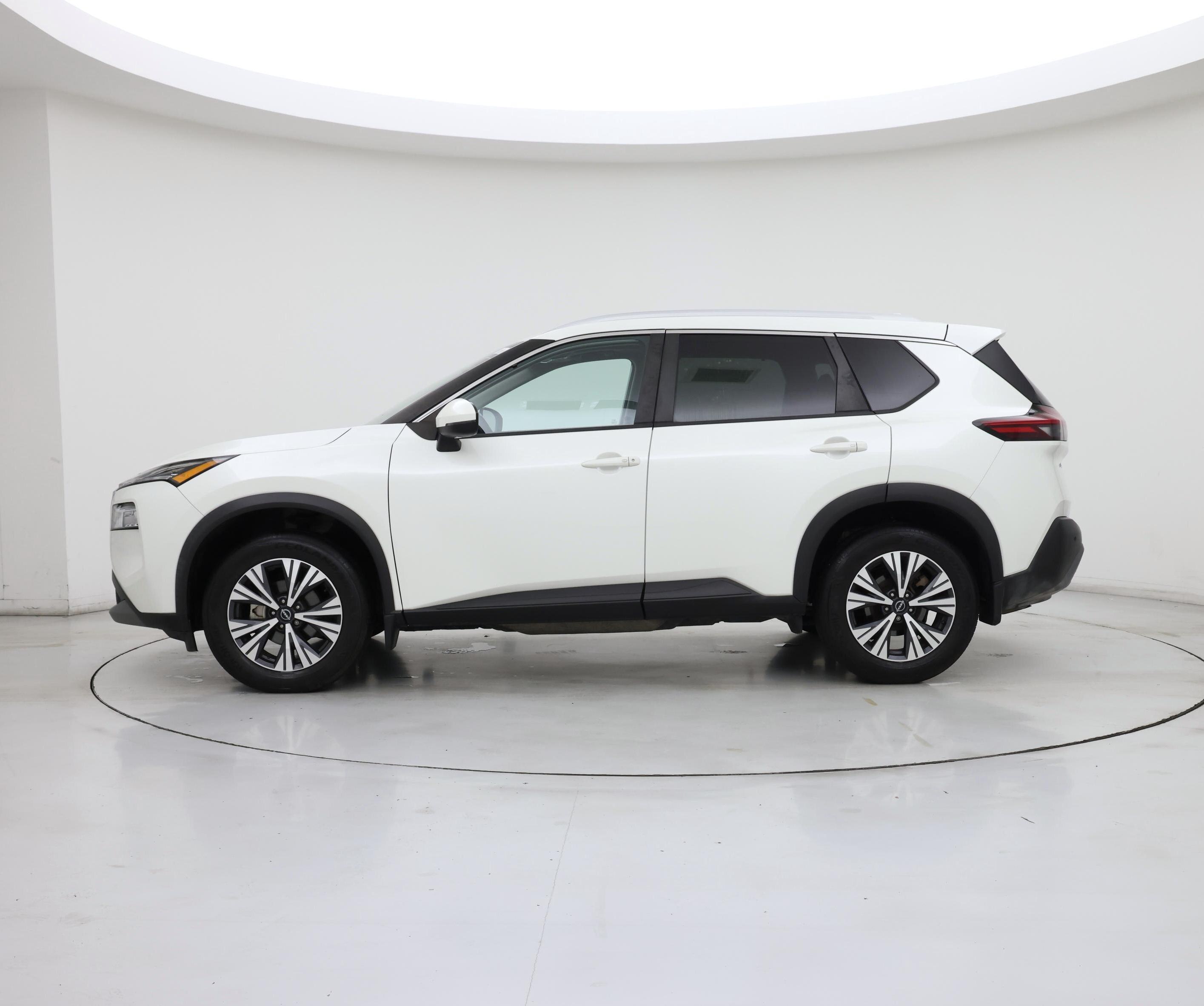 Thumbnail: 2022 Nissan Rogue - 3