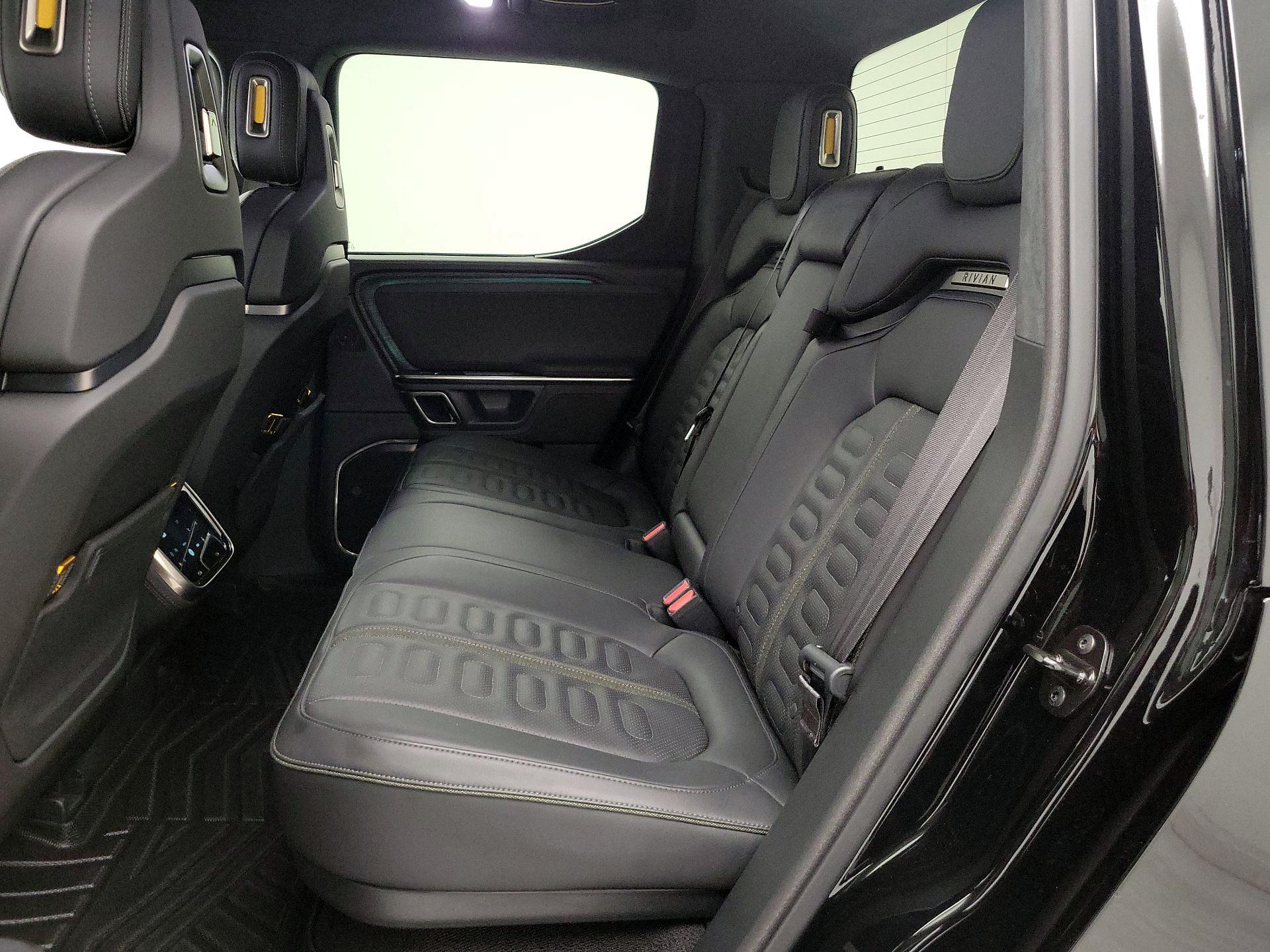 Thumbnail: 2023 Rivian R1T - 18