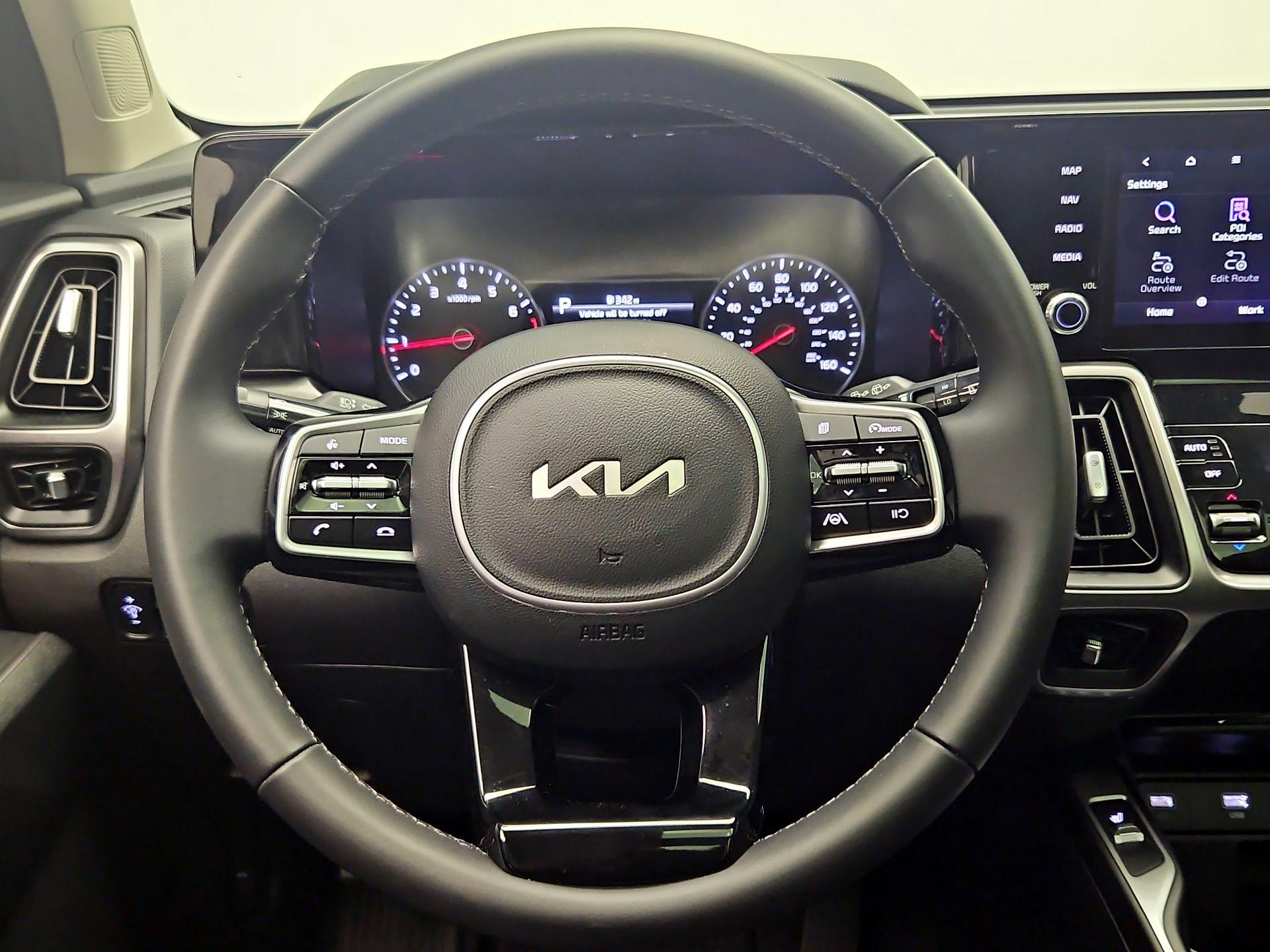 Thumbnail: 2023 Kia Sorento - 10