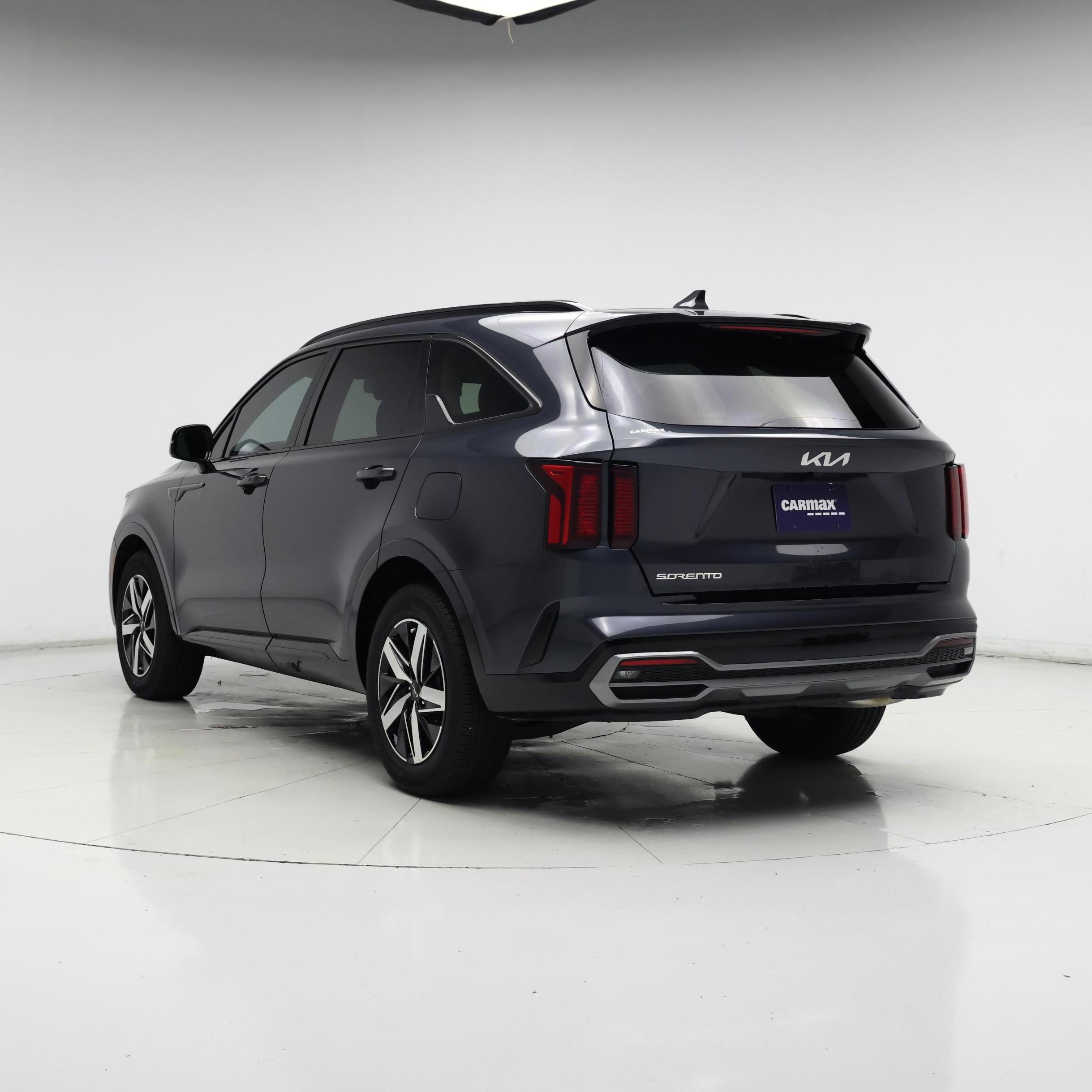 Thumbnail: 2023 Kia Sorento - 2