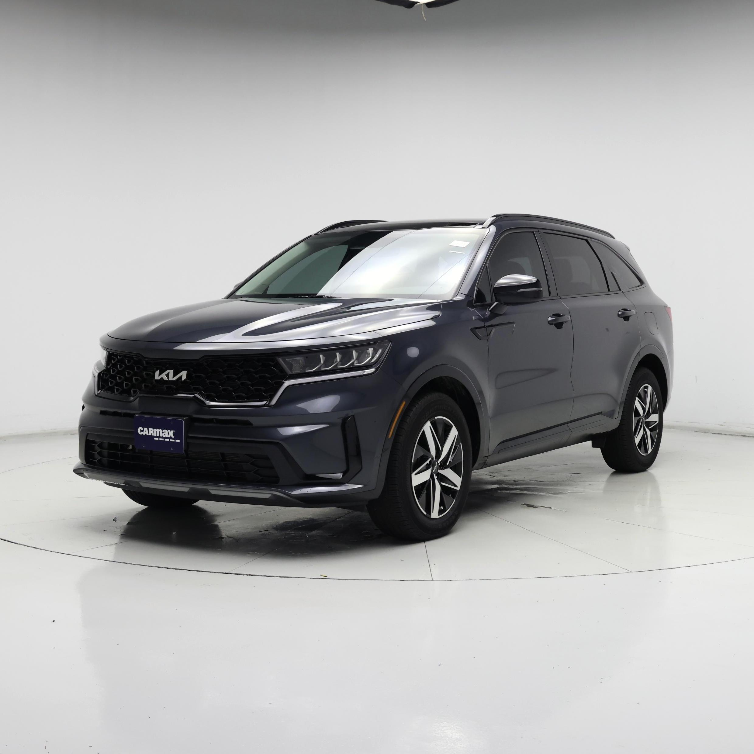 Thumbnail: 2023 Kia Sorento - 4
