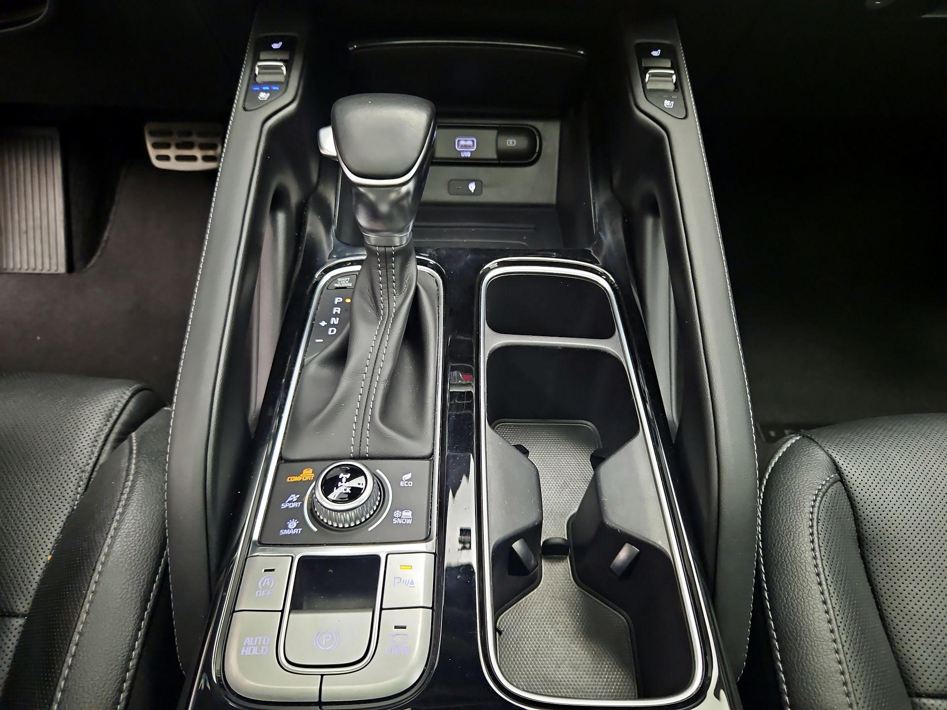 Thumbnail: 2022 Kia Telluride - 18