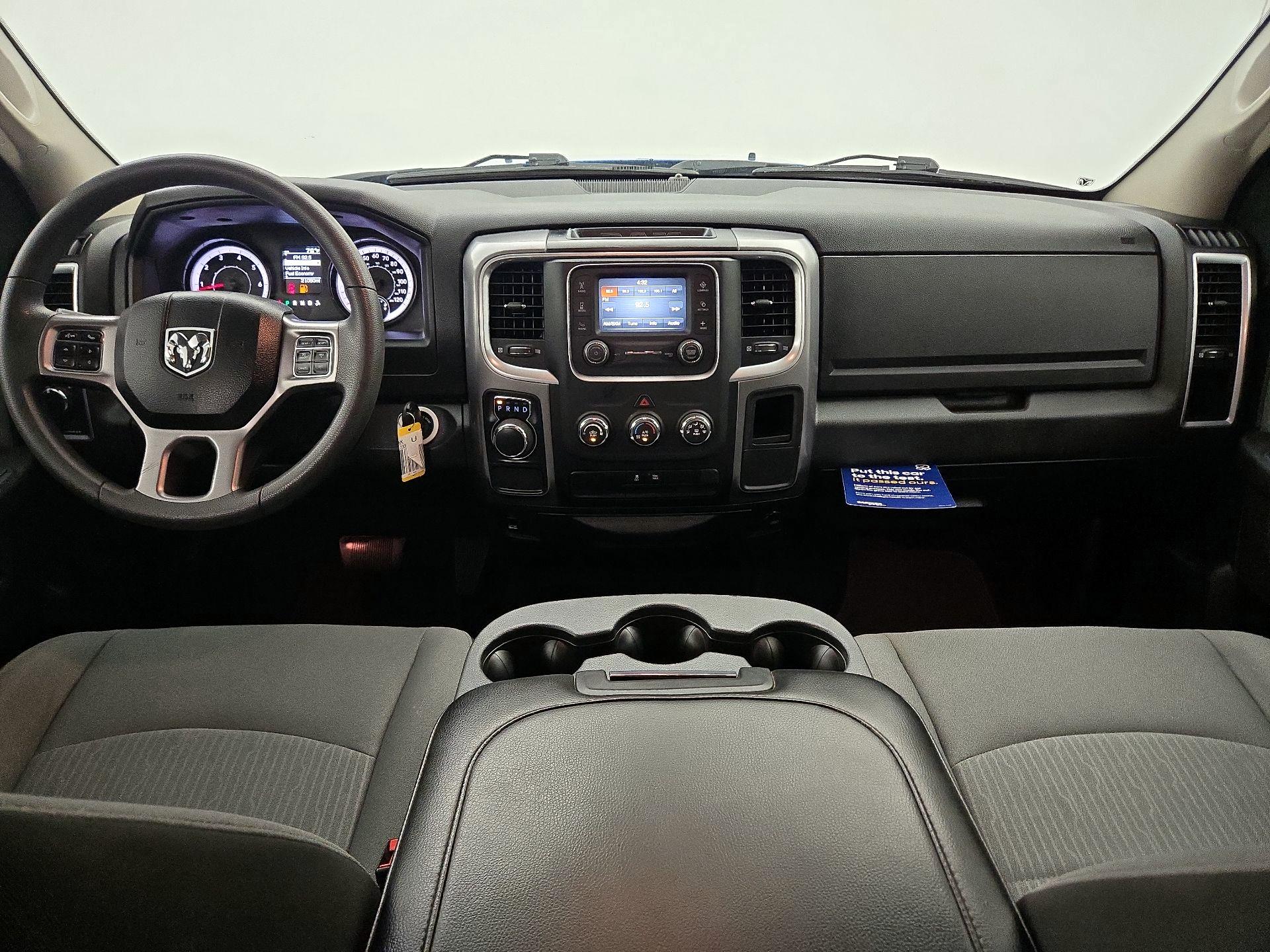 Thumbnail: 2024 RAM 1500 Classic - 9