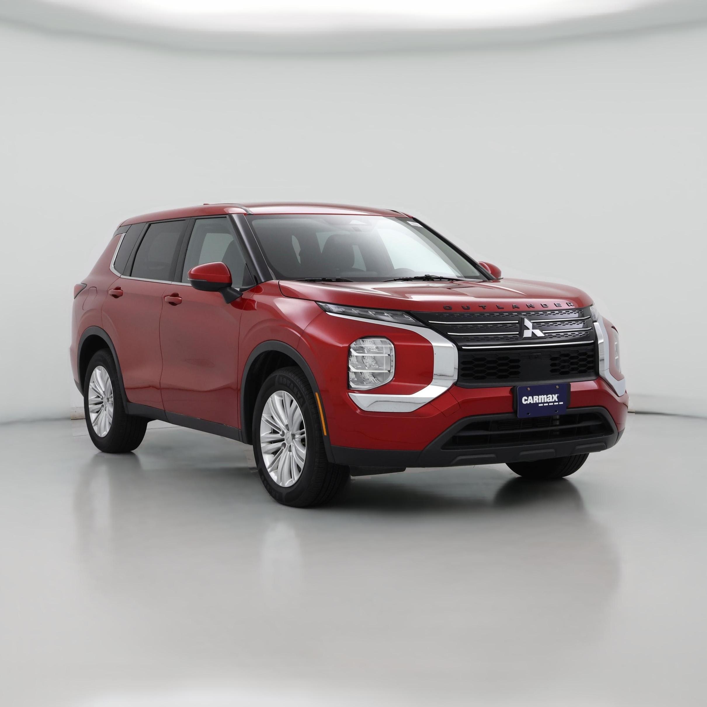 Thumbnail: 2023 Mitsubishi Outlander - 1