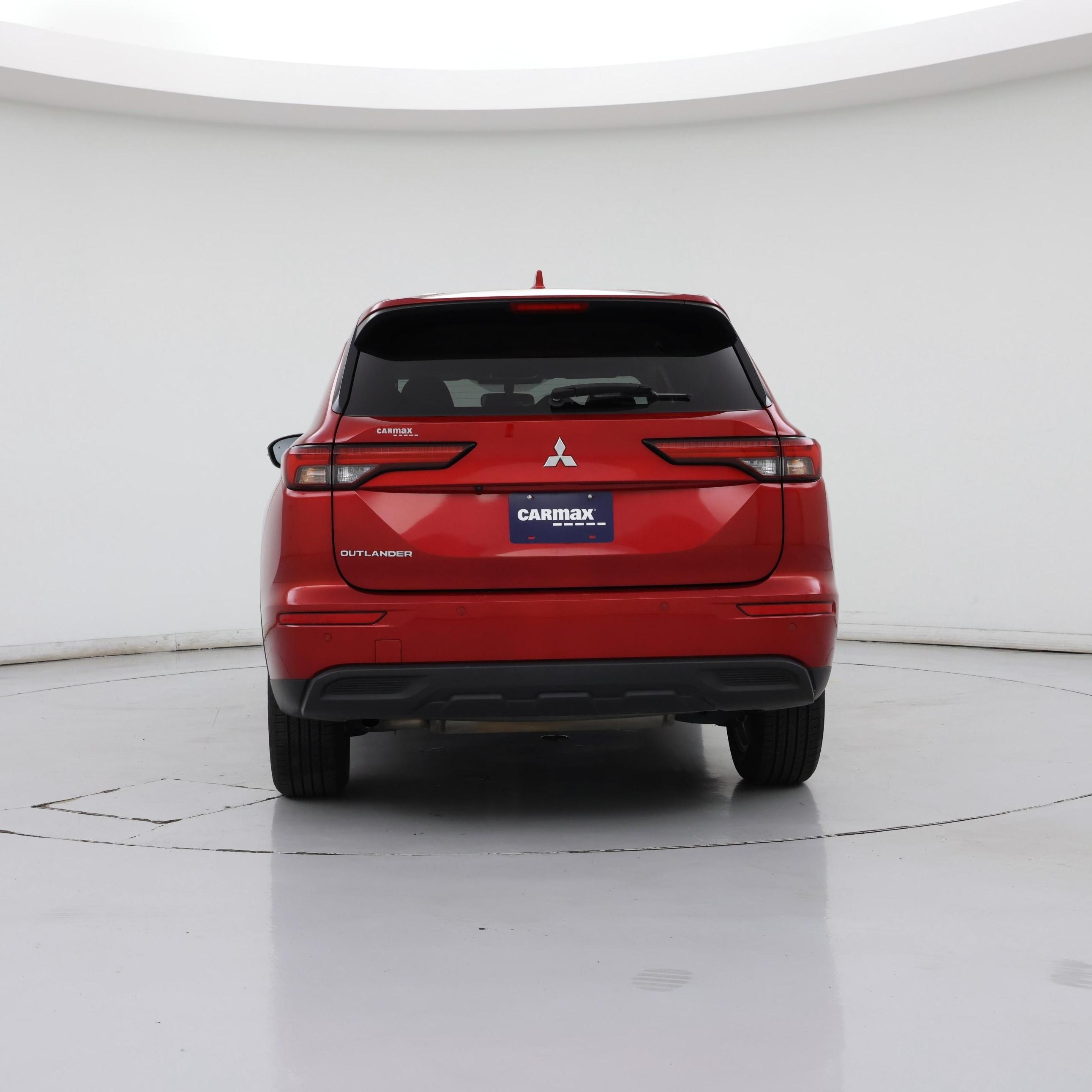 Thumbnail: 2023 Mitsubishi Outlander - 6
